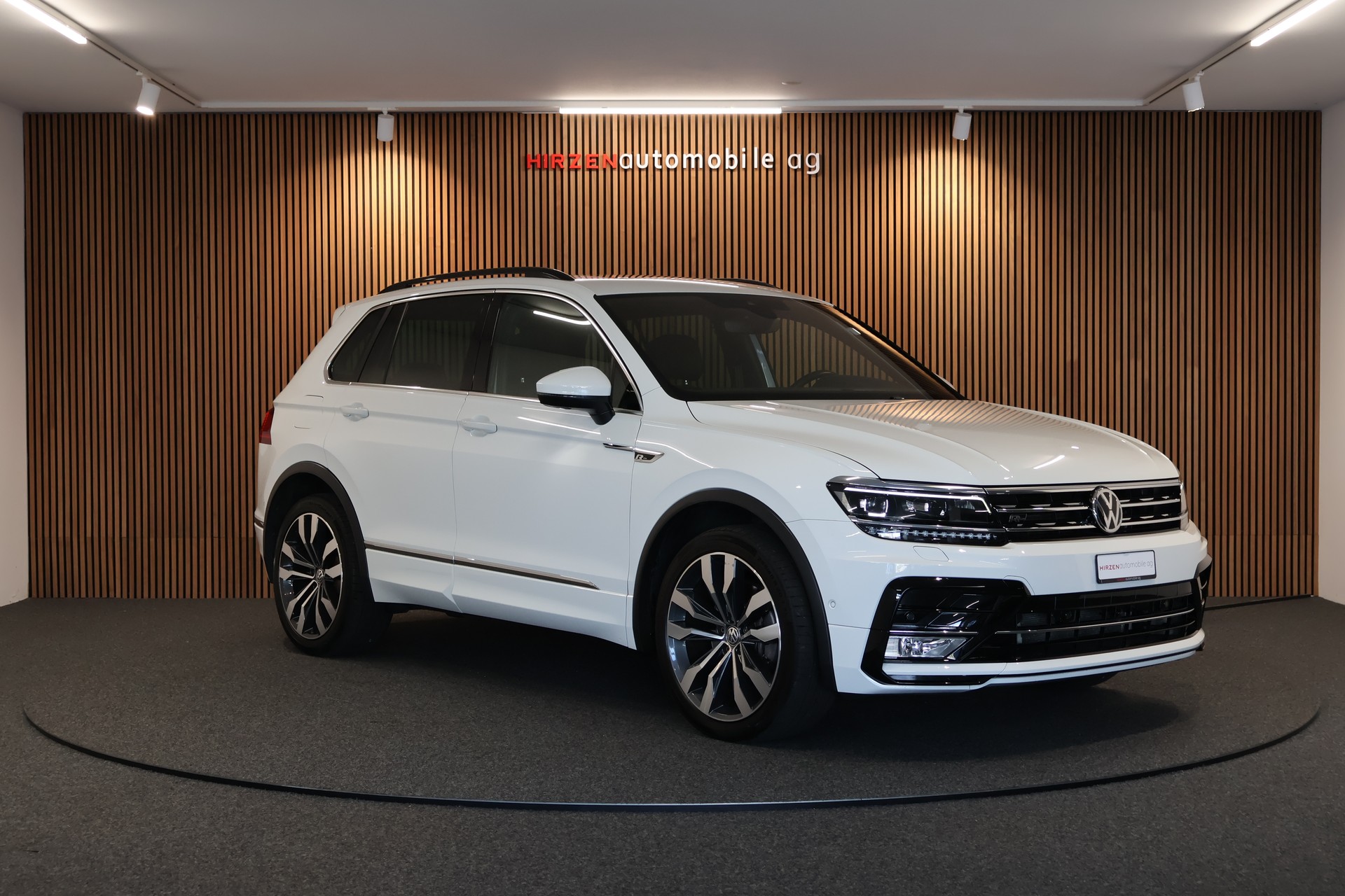 VW Tiguan 2.0TSI Highline 4Motion DSG-image-6