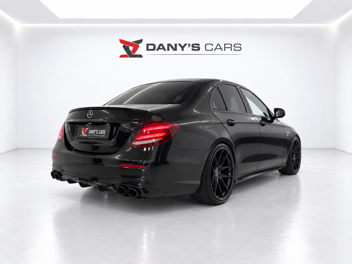 MERCEDES-BENZ E 43 AMG 4 Matic 9G-Tronic-image-4