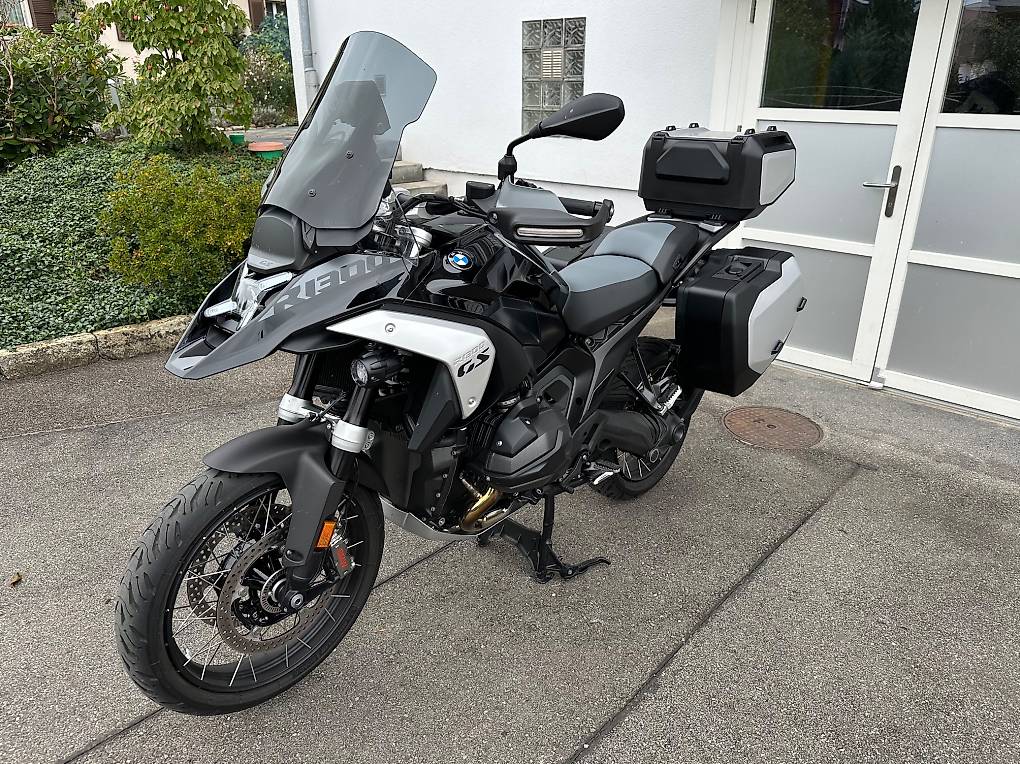 BMW R 1300 GS-image-2