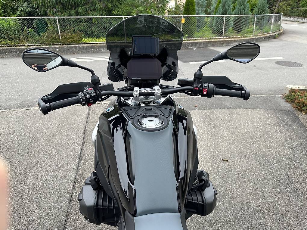BMW R 1300 GS-image-4