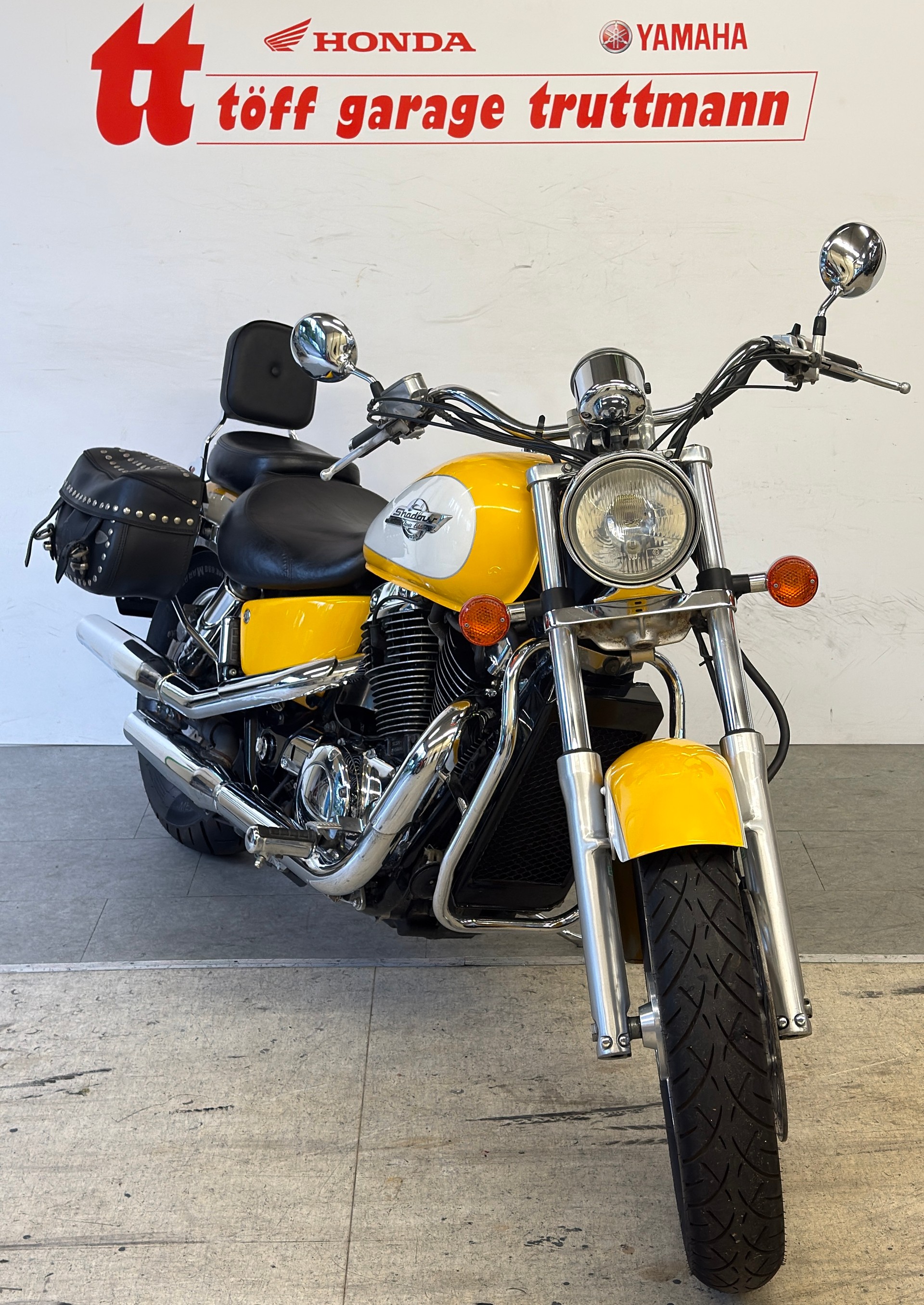 HONDA VT 1100 C2 S-W Shadow-image-2