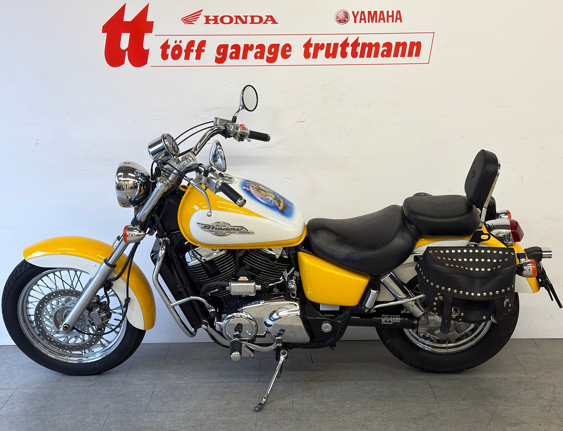 HONDA VT 1100 C2 S-W Shadow-image-1
