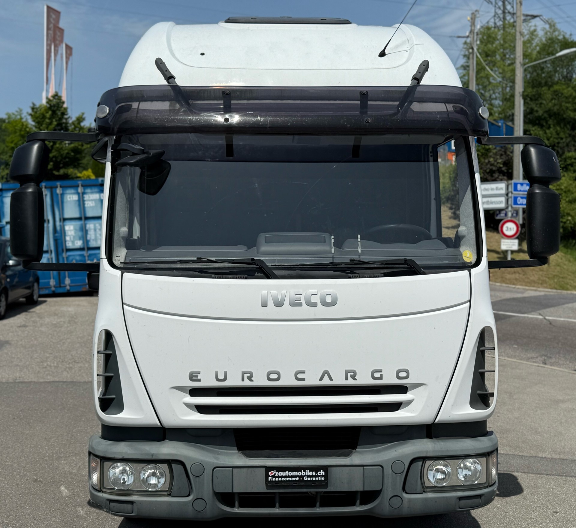 IVECO 75E18P Eurocargo-showroom-element-1