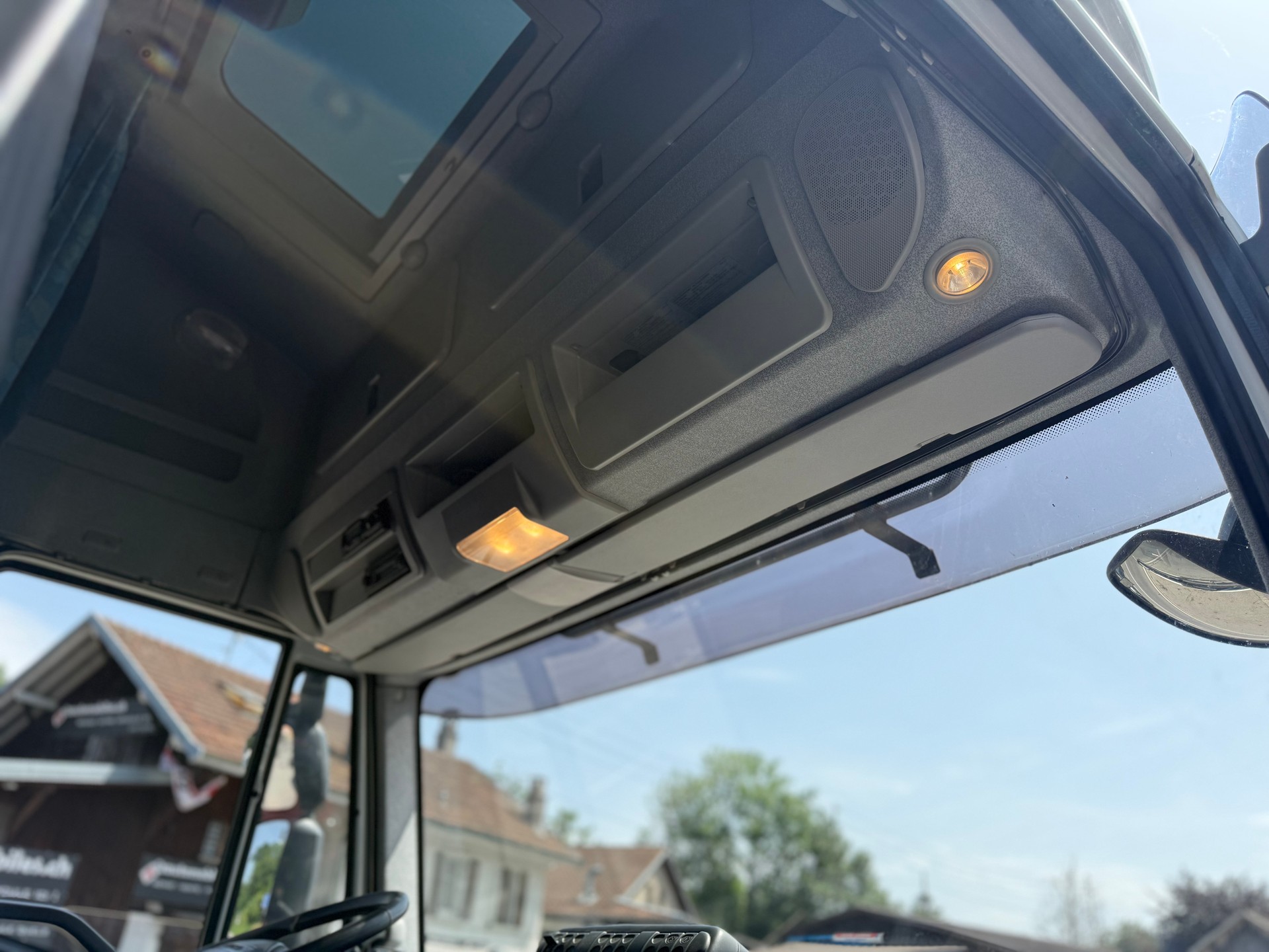 IVECO 75E18P Eurocargo-image-10