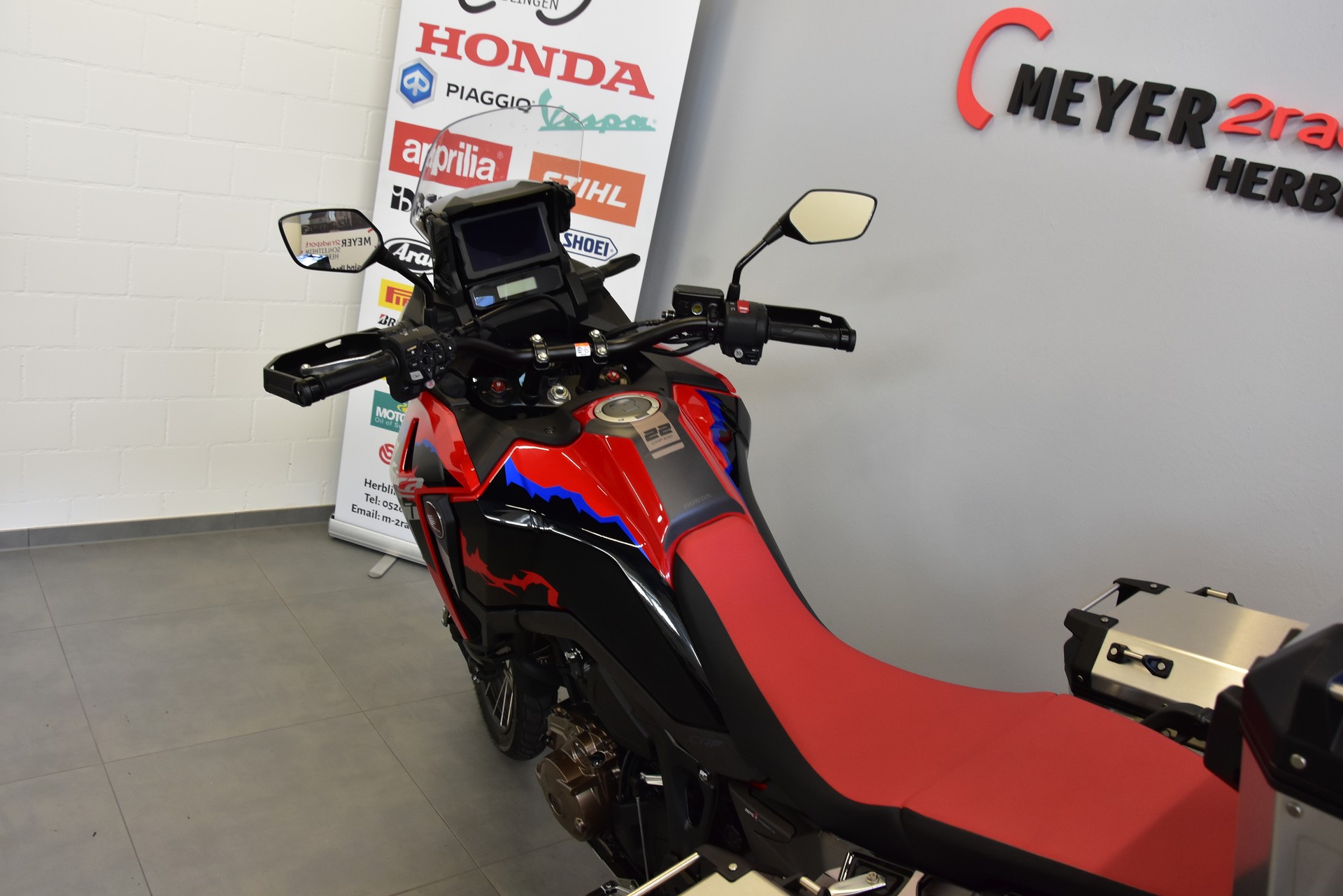 HONDA CRF 1100 Africa Twin-image-9