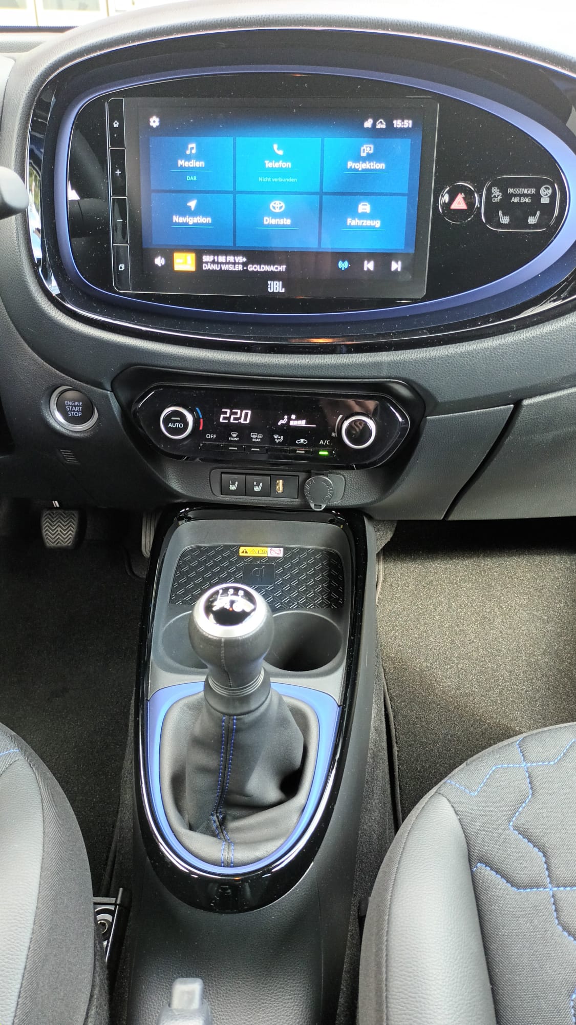 TOYOTA Aygo X 1.0 VVT-i Style-image-10
