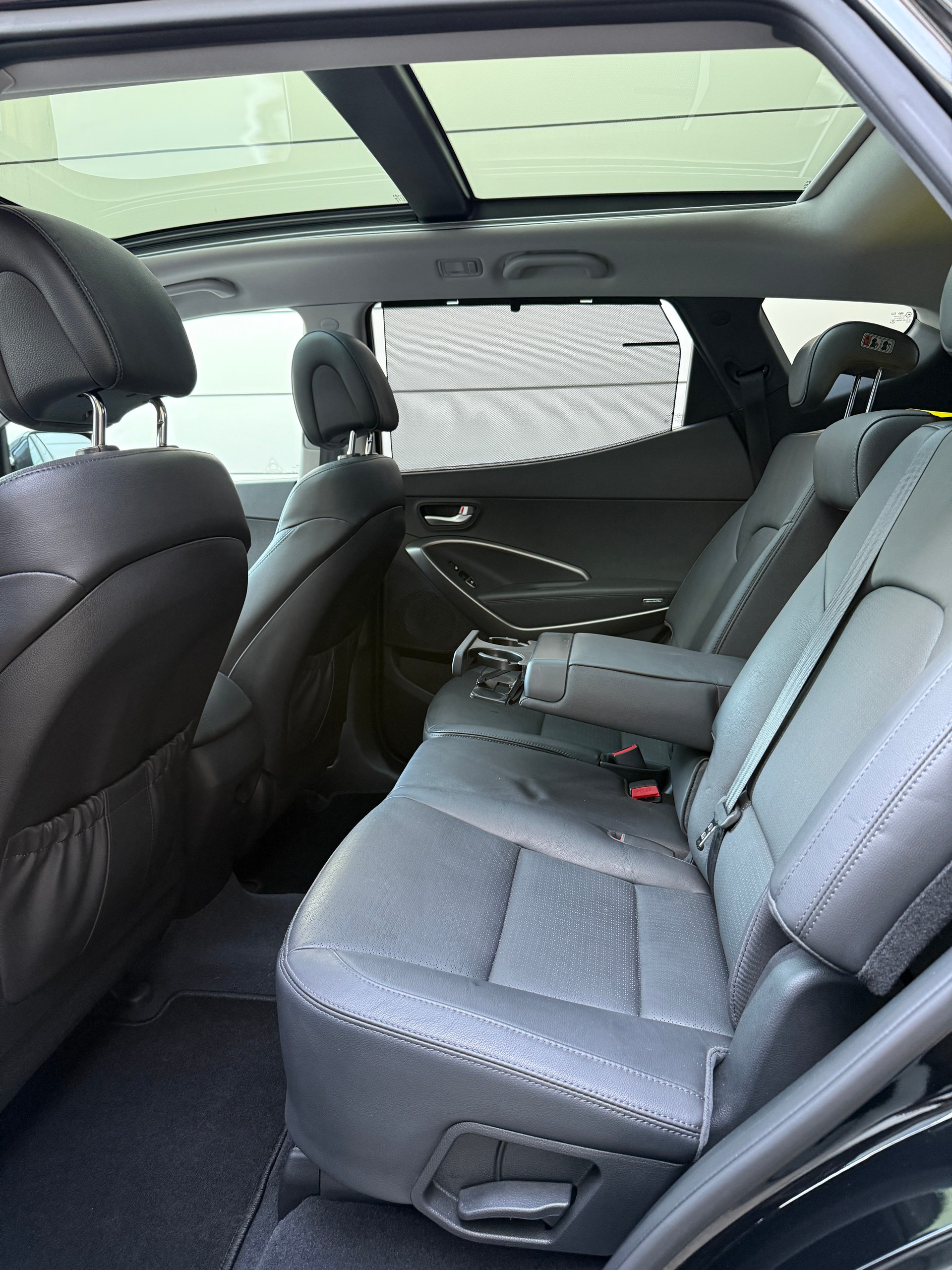 HYUNDAI Santa Fe 2.2 CRDI Premium 4WD Automatic-image-8