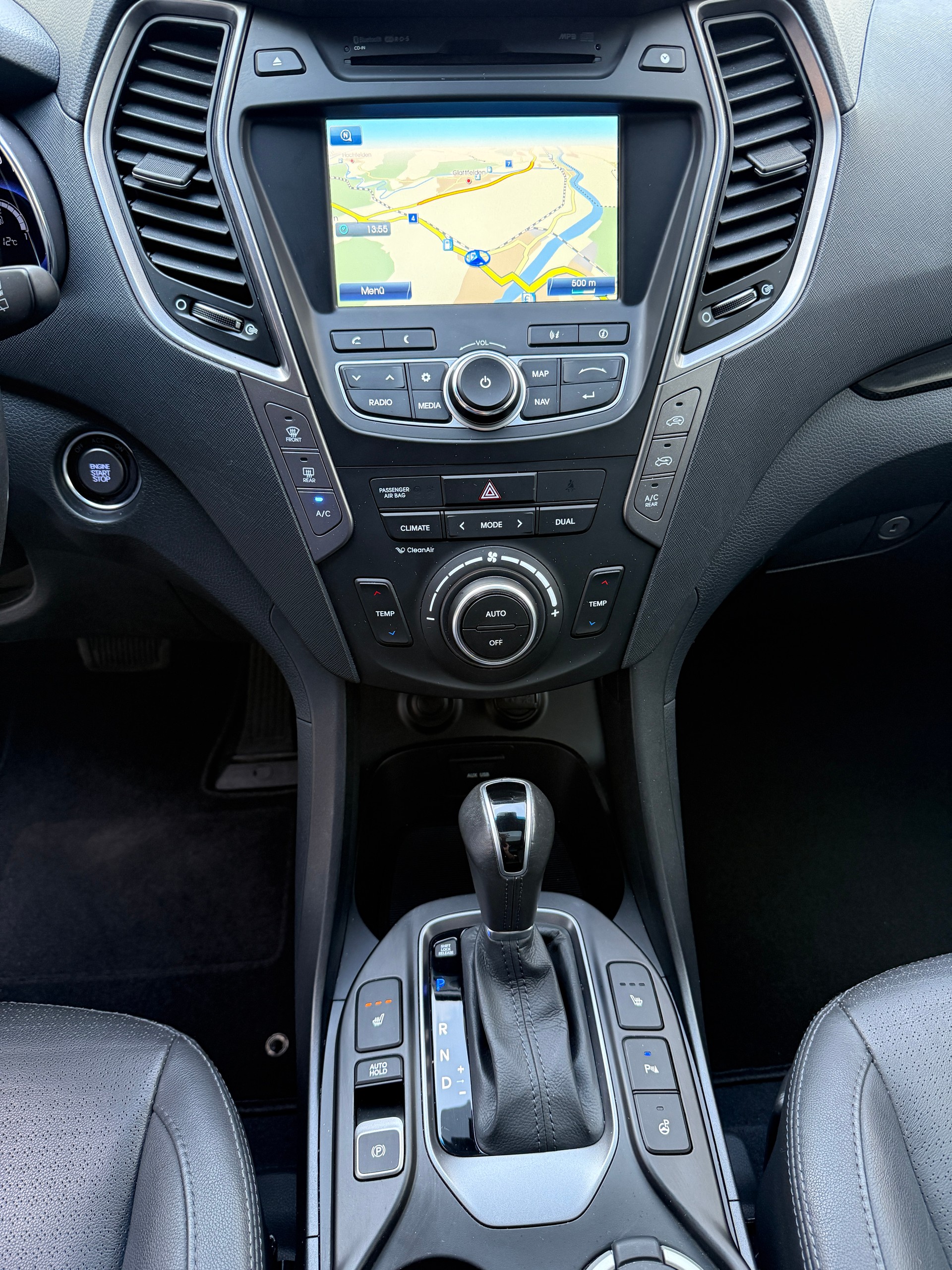 HYUNDAI Santa Fe 2.2 CRDI Premium 4WD Automatic-image-14