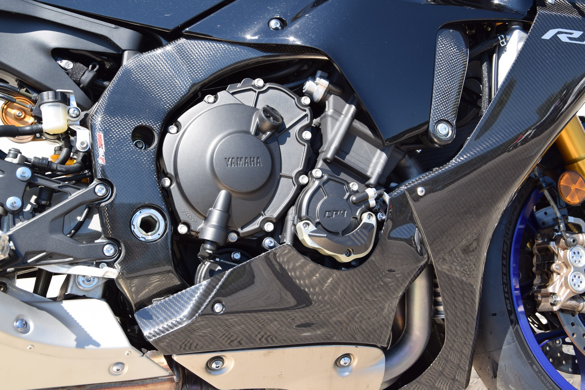 YAMAHA YZF-R1 M ABS-image-9