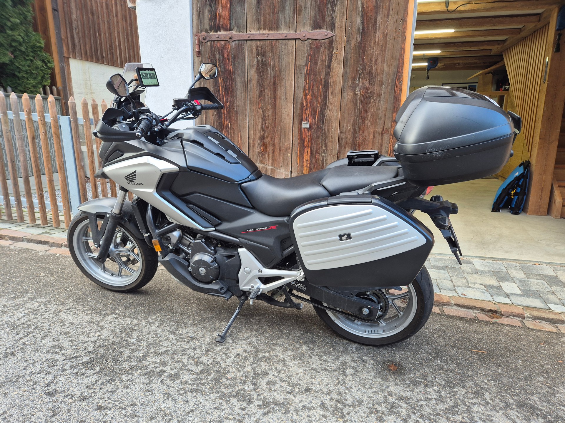 HONDA NC 750 X DTC ABS-image-0