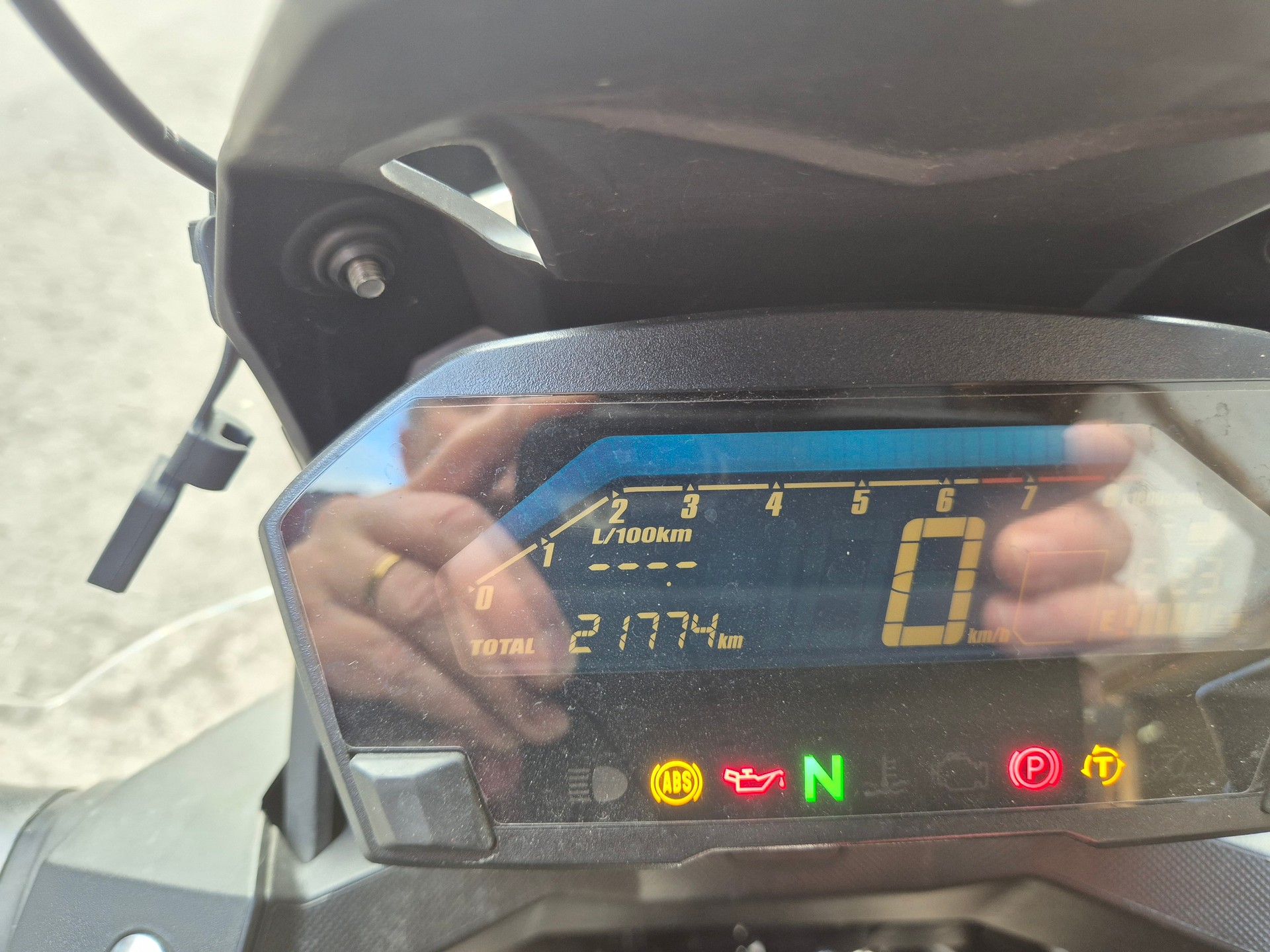 HONDA NC 750 X DTC ABS-image-2