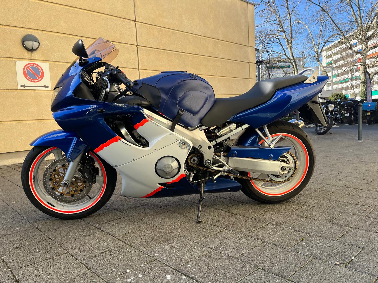 HONDA CBR 600 F-image-0