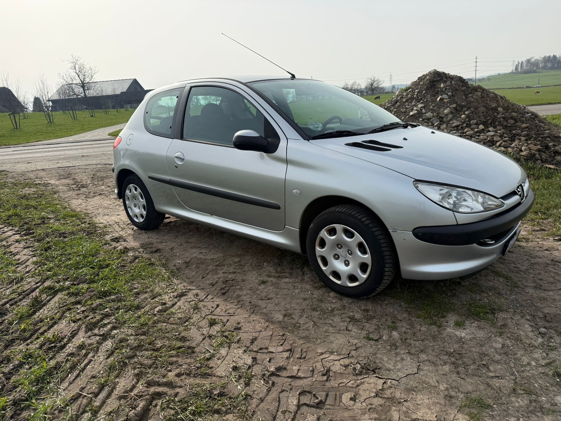 PEUGEOT 206 1.4 X-Line