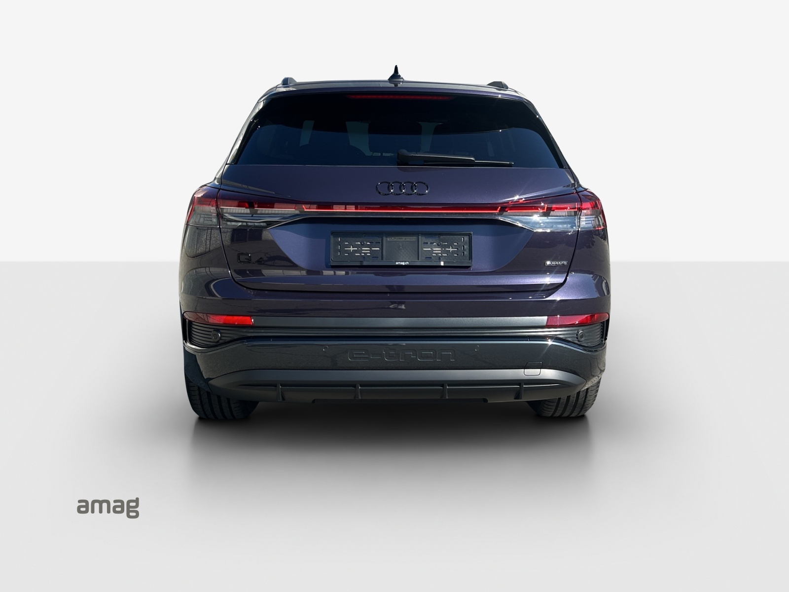 AUDI Q4 e-tron 45 Edition Swiss Ski quattro-image-3