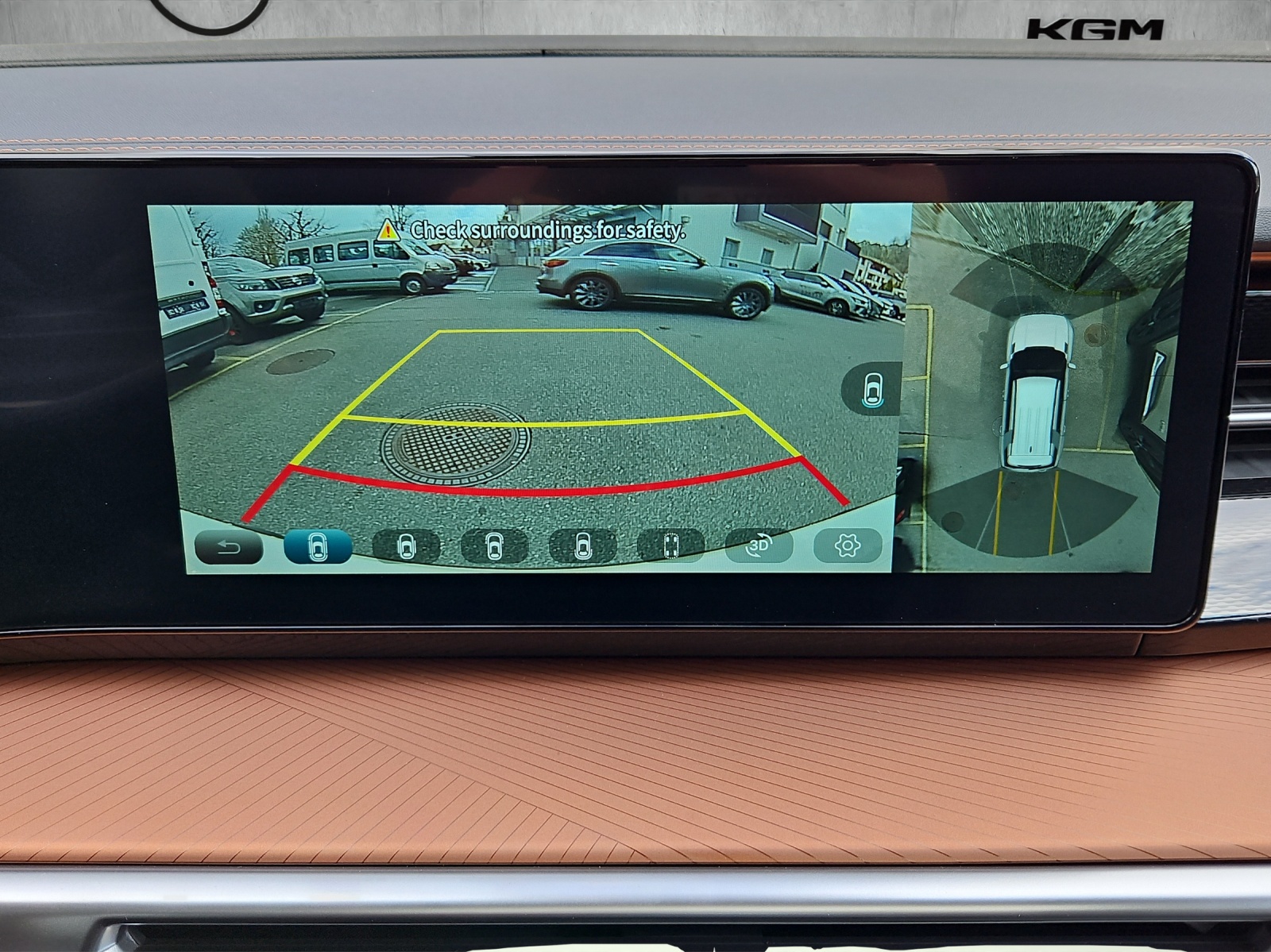 KGM-SsangYong Torres 1.5 T-Gdi Platinum 4WD PGD 360°-image-10