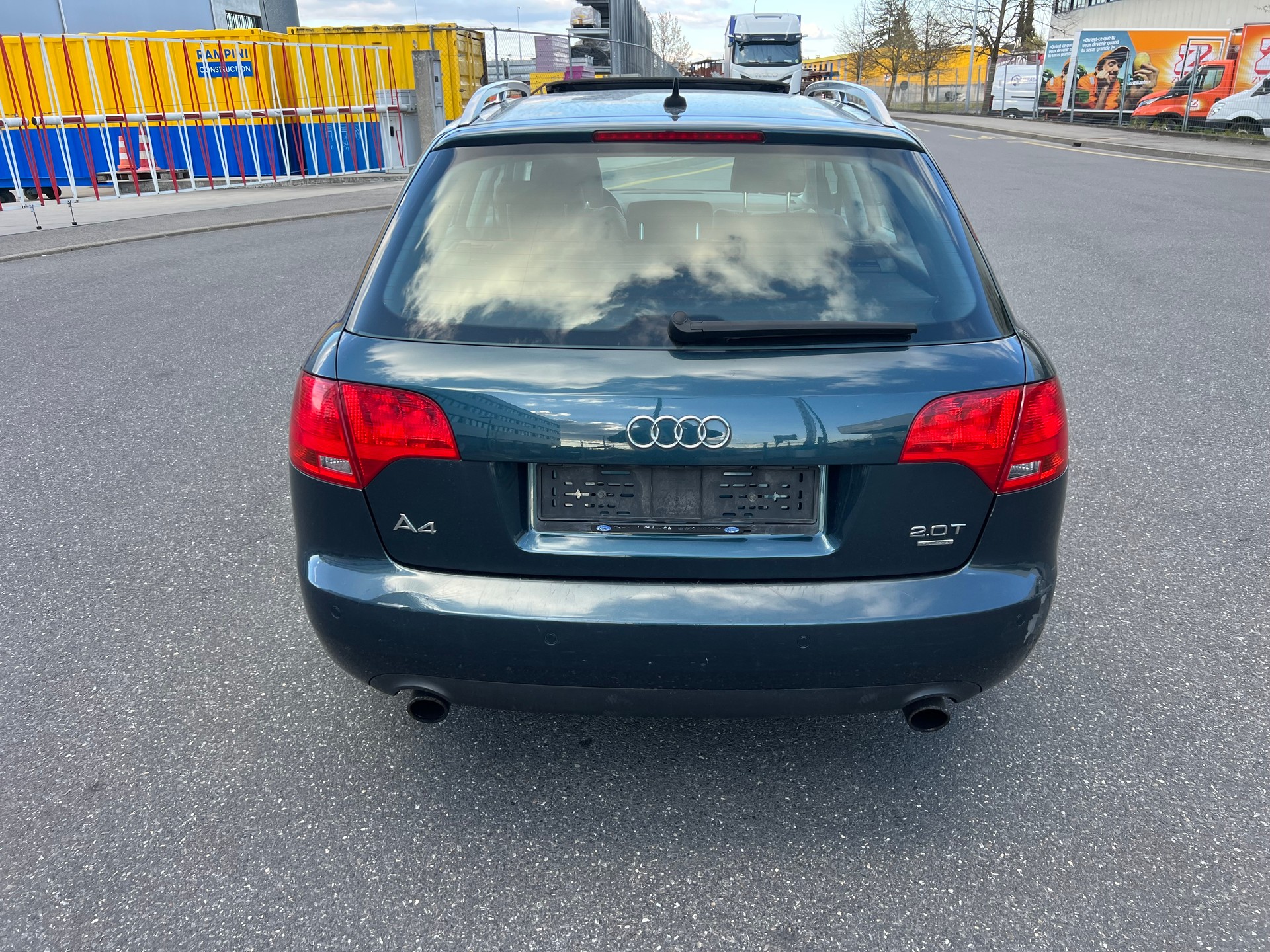 AUDI A4 Avant 2.0 Turbo FSI quattro-image-4