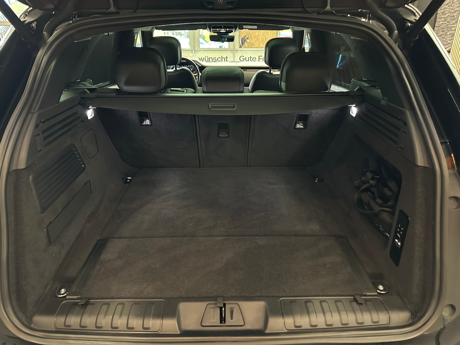 LAND ROVER Range Rover Sport D350 3.0 TD6 MHEV First Edition Automatic-image-18