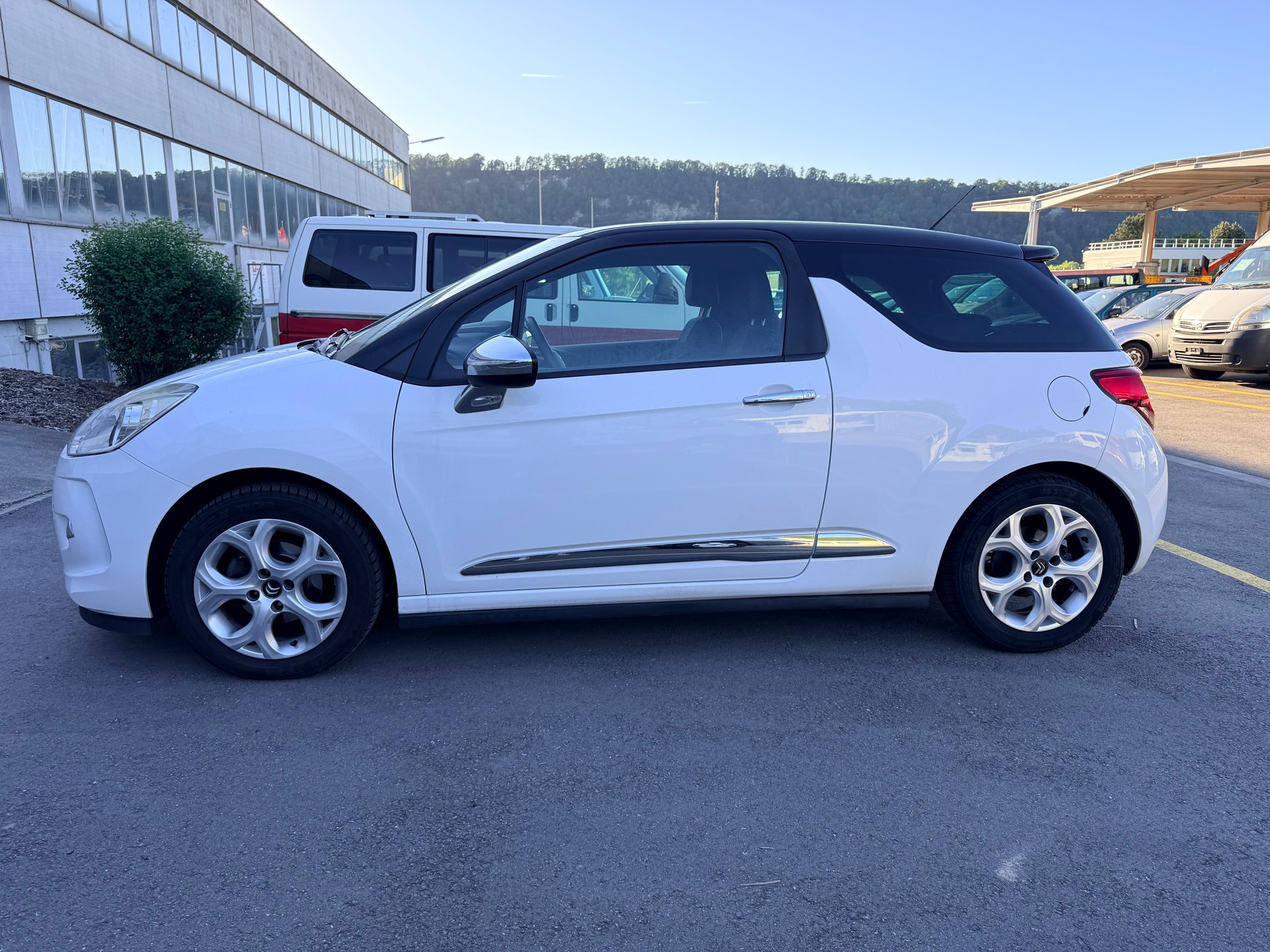 DS AUTOMOBILES DS3 1.6 VTi SO Chic-image-1