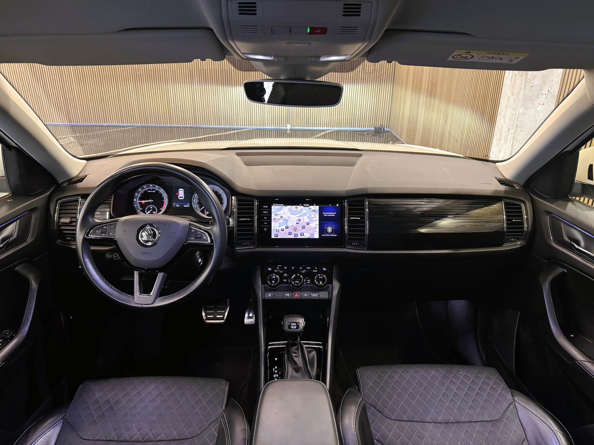 SKODA Kodiaq 2.0 TDI CR Style 4x4 DSG-image-8