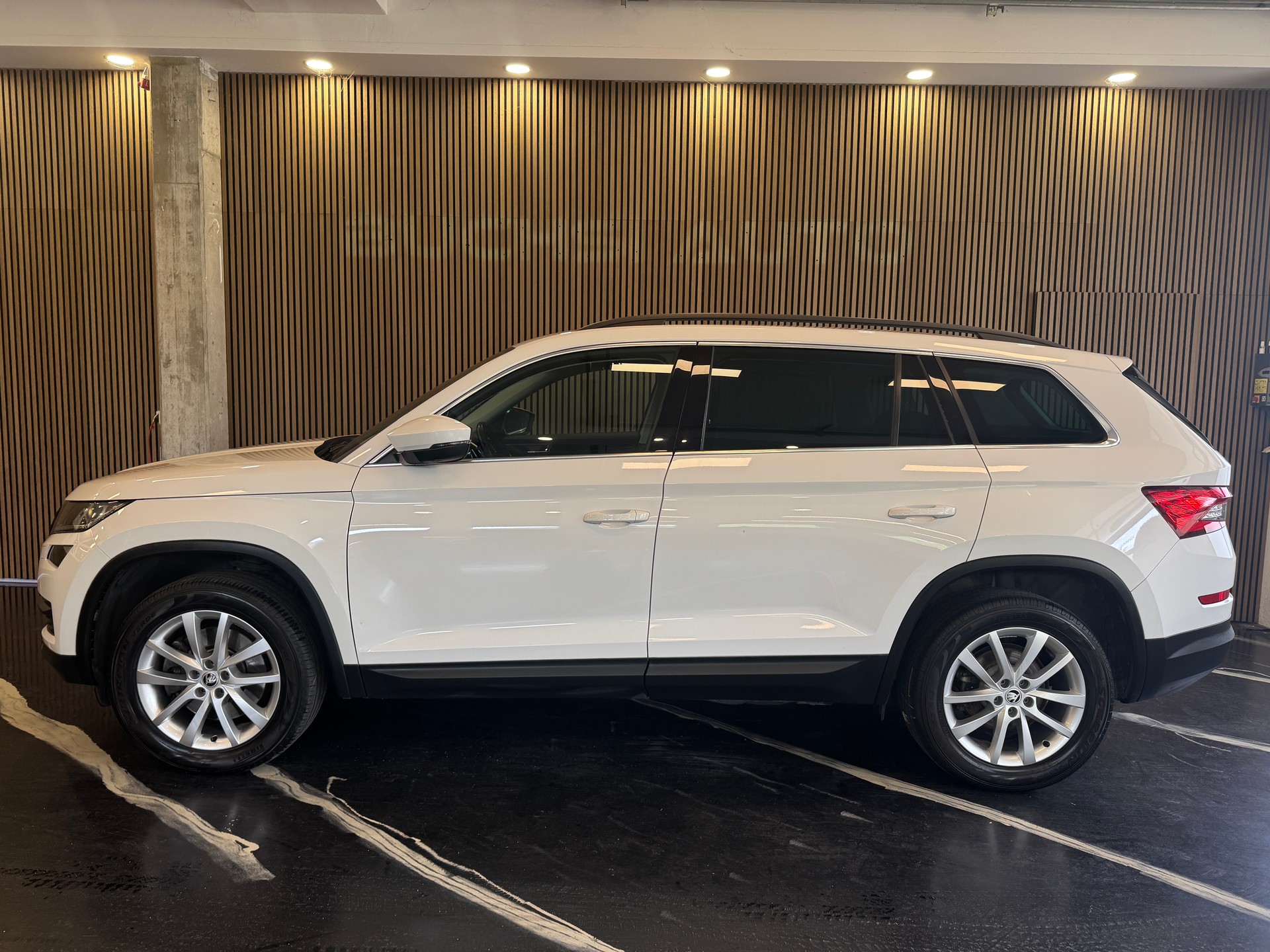 SKODA Kodiaq 2.0 TDI CR Style 4x4 DSG-showroom-element-2