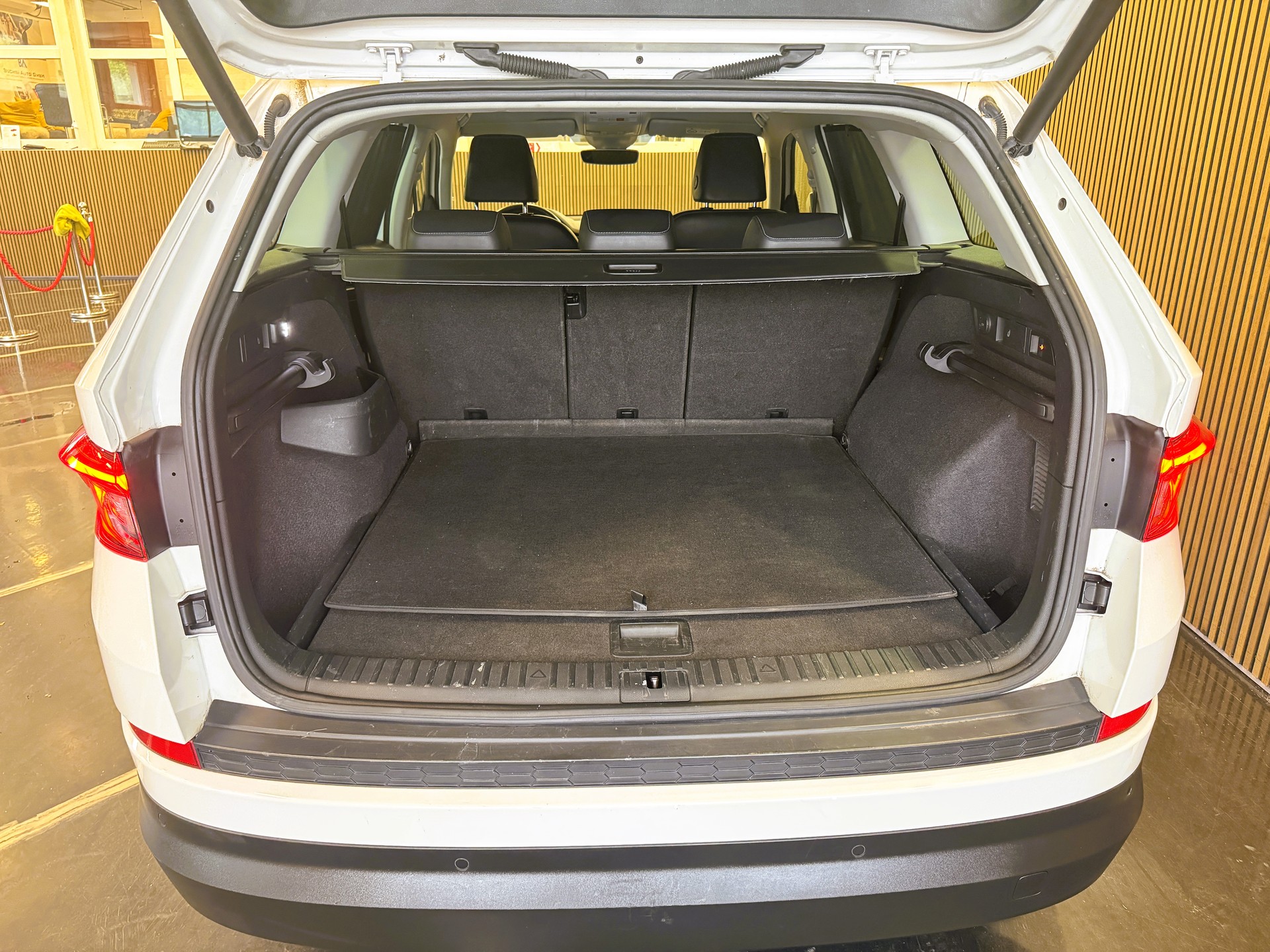 SKODA Kodiaq 2.0 TDI CR Style 4x4 DSG-image-16