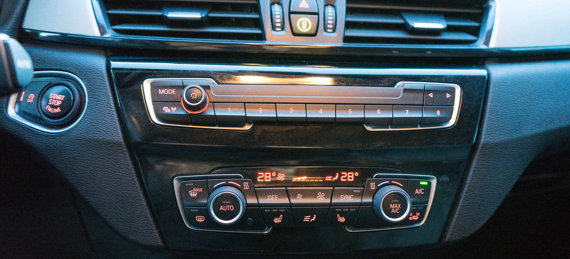 BMW X1 xDrive 18d Sport Line Steptronic-image-15