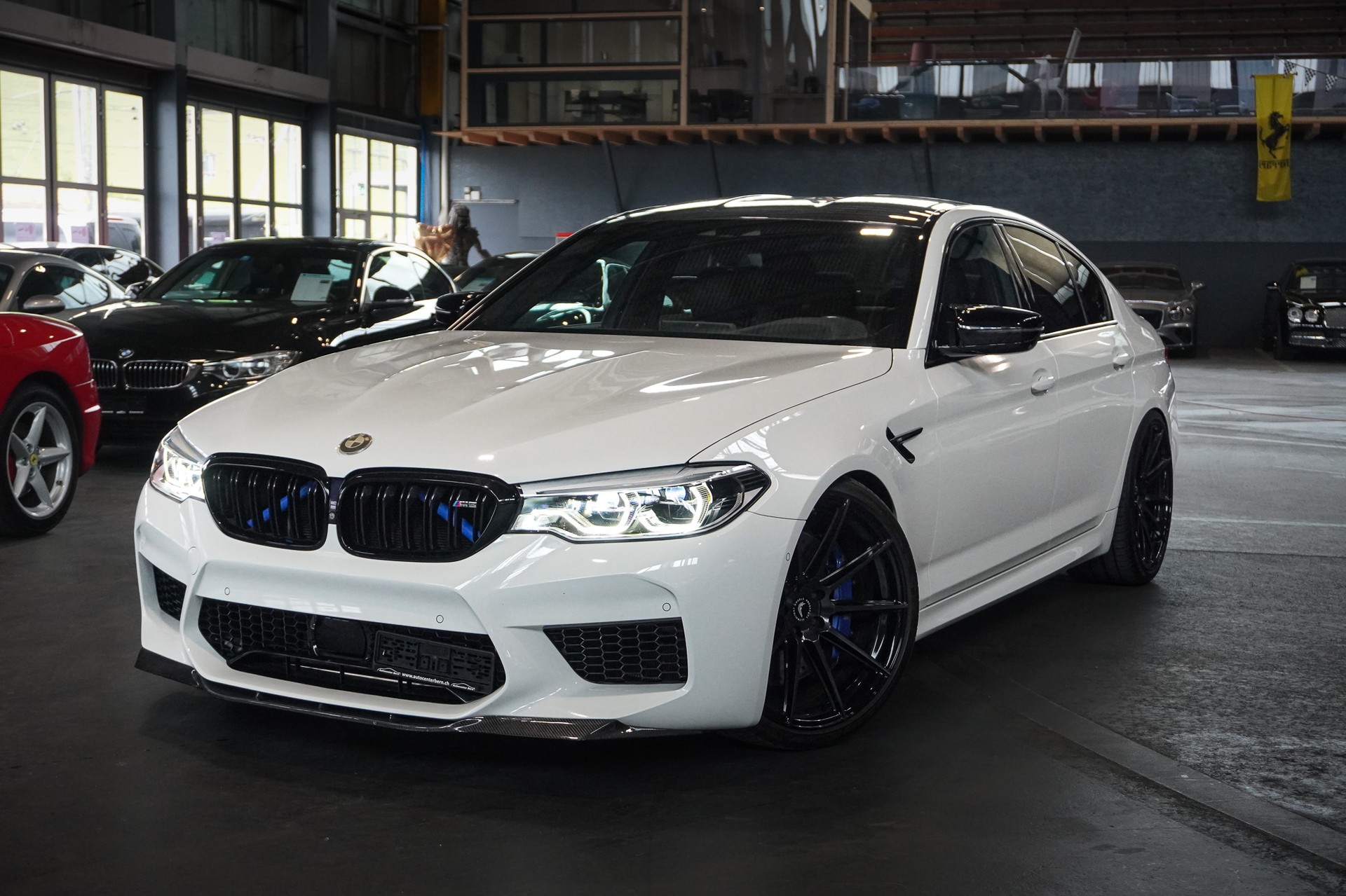 BMW M5 xDrive Competition Drivelogic-showroom-element-1