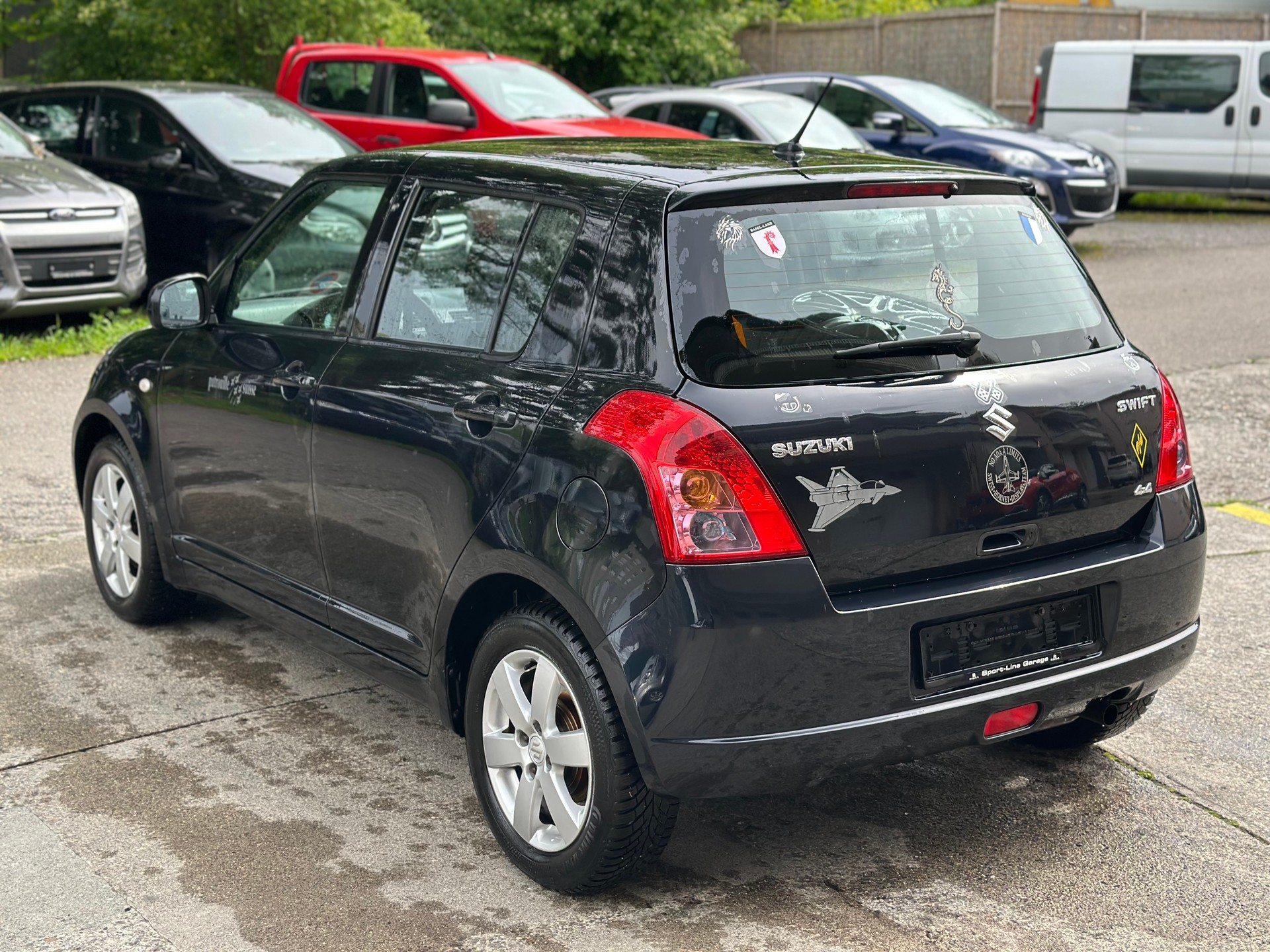 SUZUKI Swift 1.3i 16V GL Top 4x4-image-3