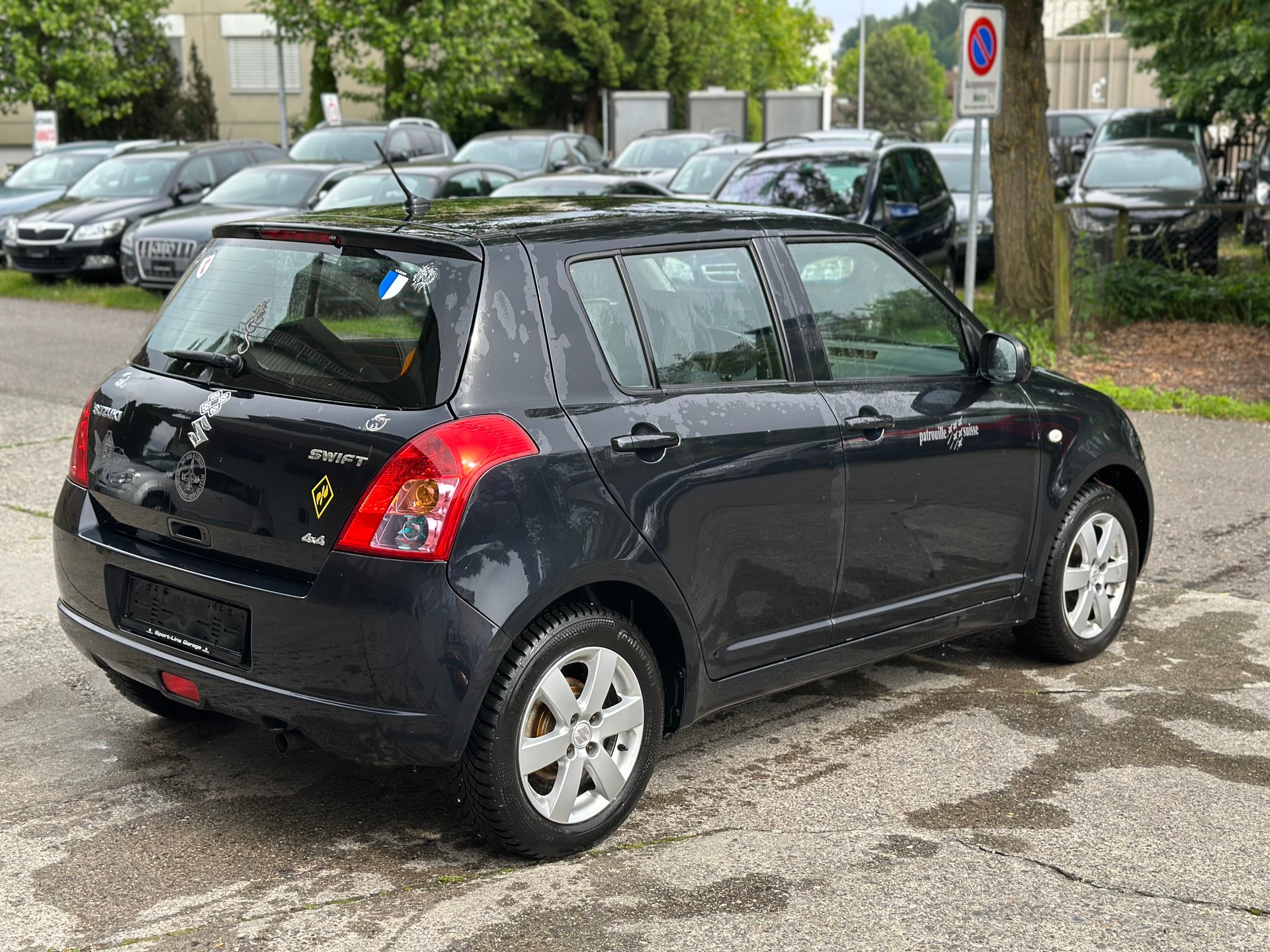 SUZUKI Swift 1.3i 16V GL Top 4x4-image-2