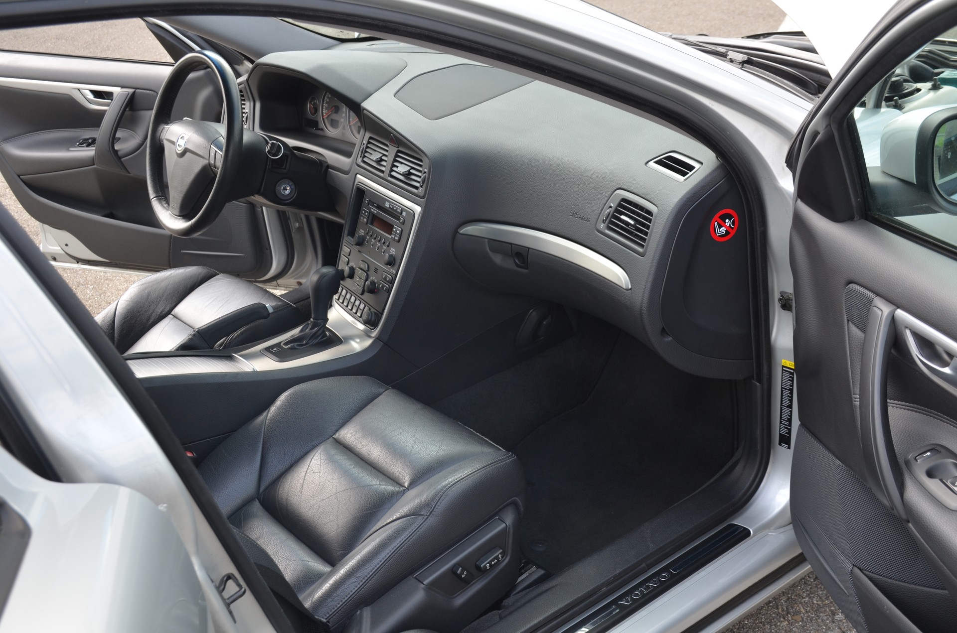 VOLVO S60 2.5T Stockholm Geartronic-image-15