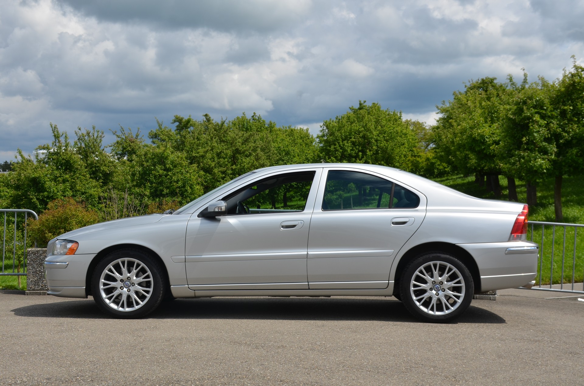 VOLVO S60 2.5T Stockholm Geartronic-image-5