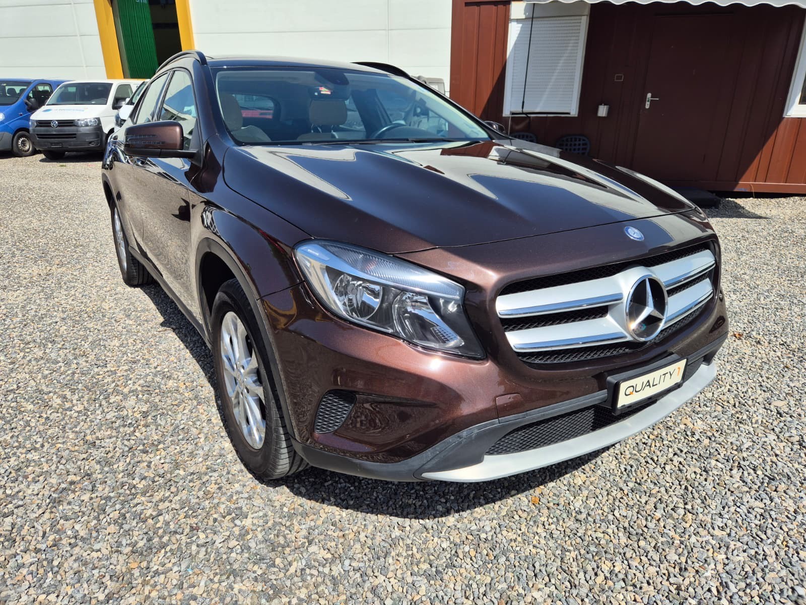 MERCEDES-BENZ GLA 250 Style 7G-DCT-image-1