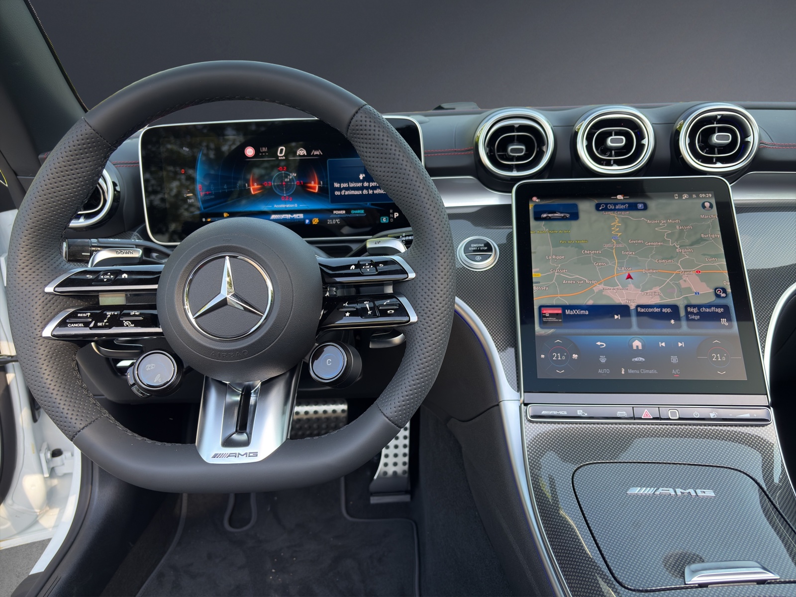 MERCEDES-BENZ CLE AMG 53 Cabrio 4Matic+ 9G-Tronic-image-11