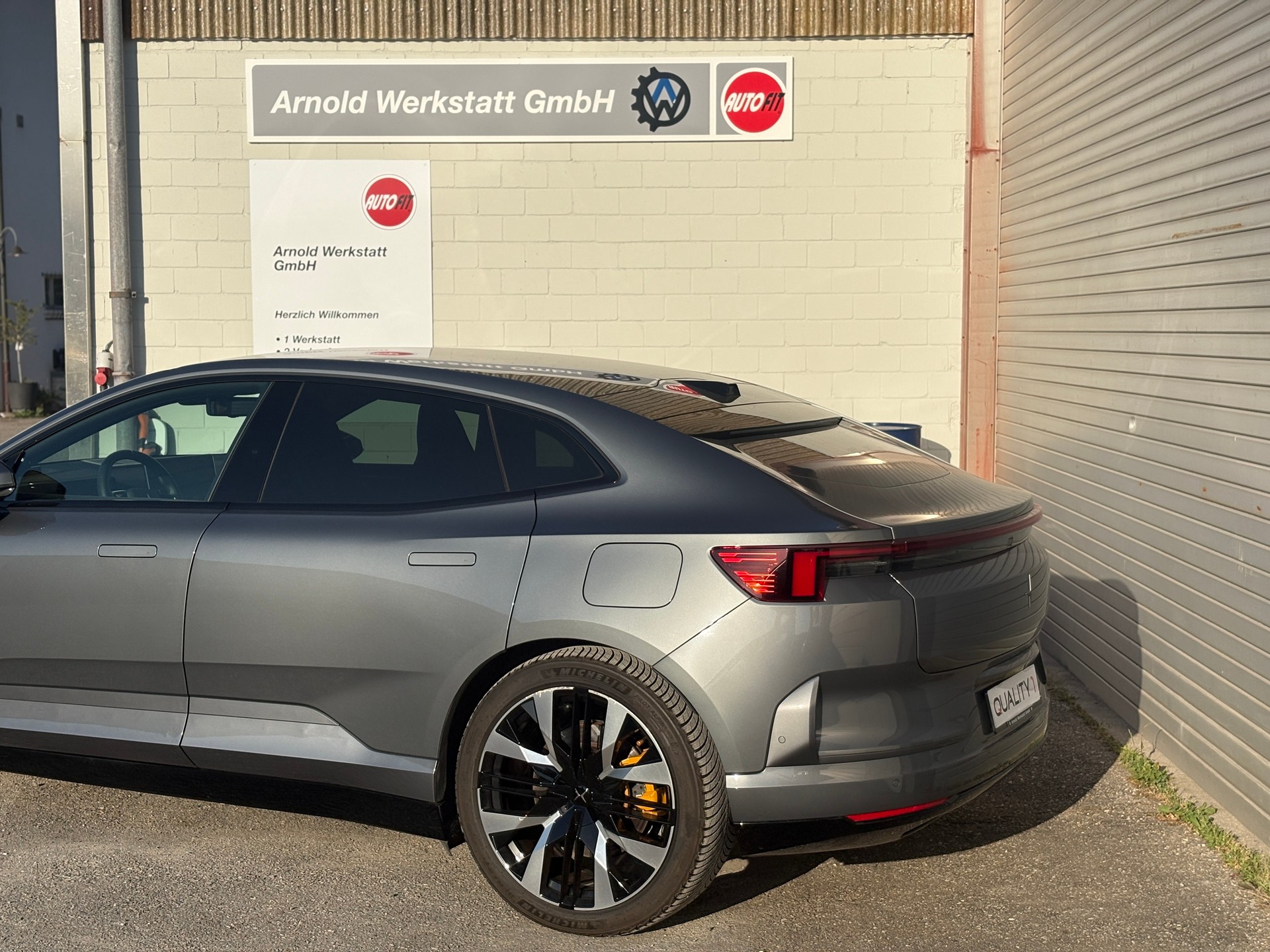 POLESTAR Polestar 4 Long Range Dual 100kWh-image-3