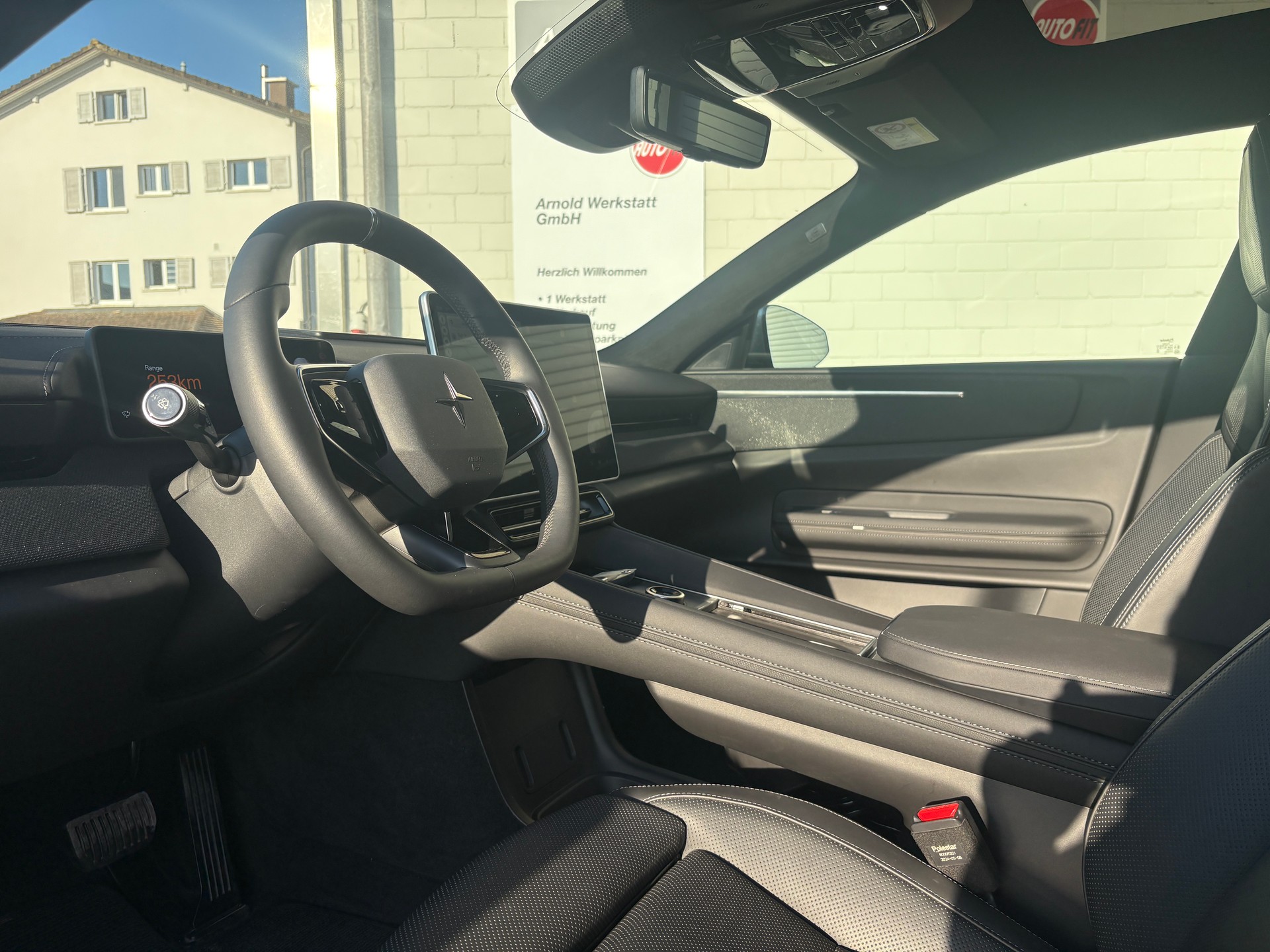 POLESTAR Polestar 4 Long Range Dual 100kWh-image-6