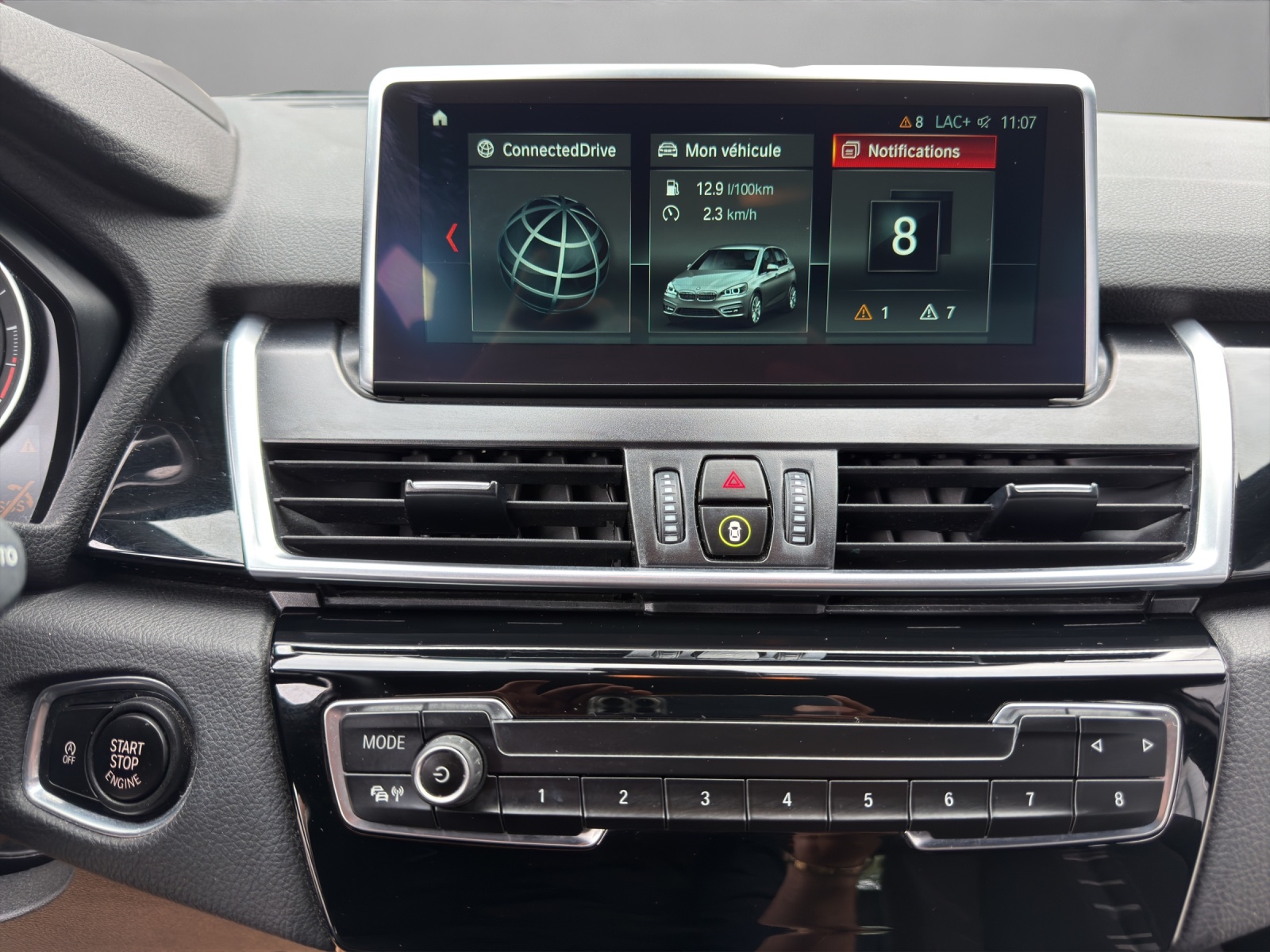 BMW 218d xDrive Active Tourer Steptronic-image-14