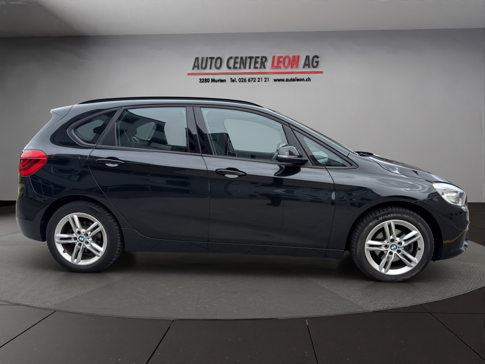 BMW 218d xDrive Active Tourer Steptronic-image-6