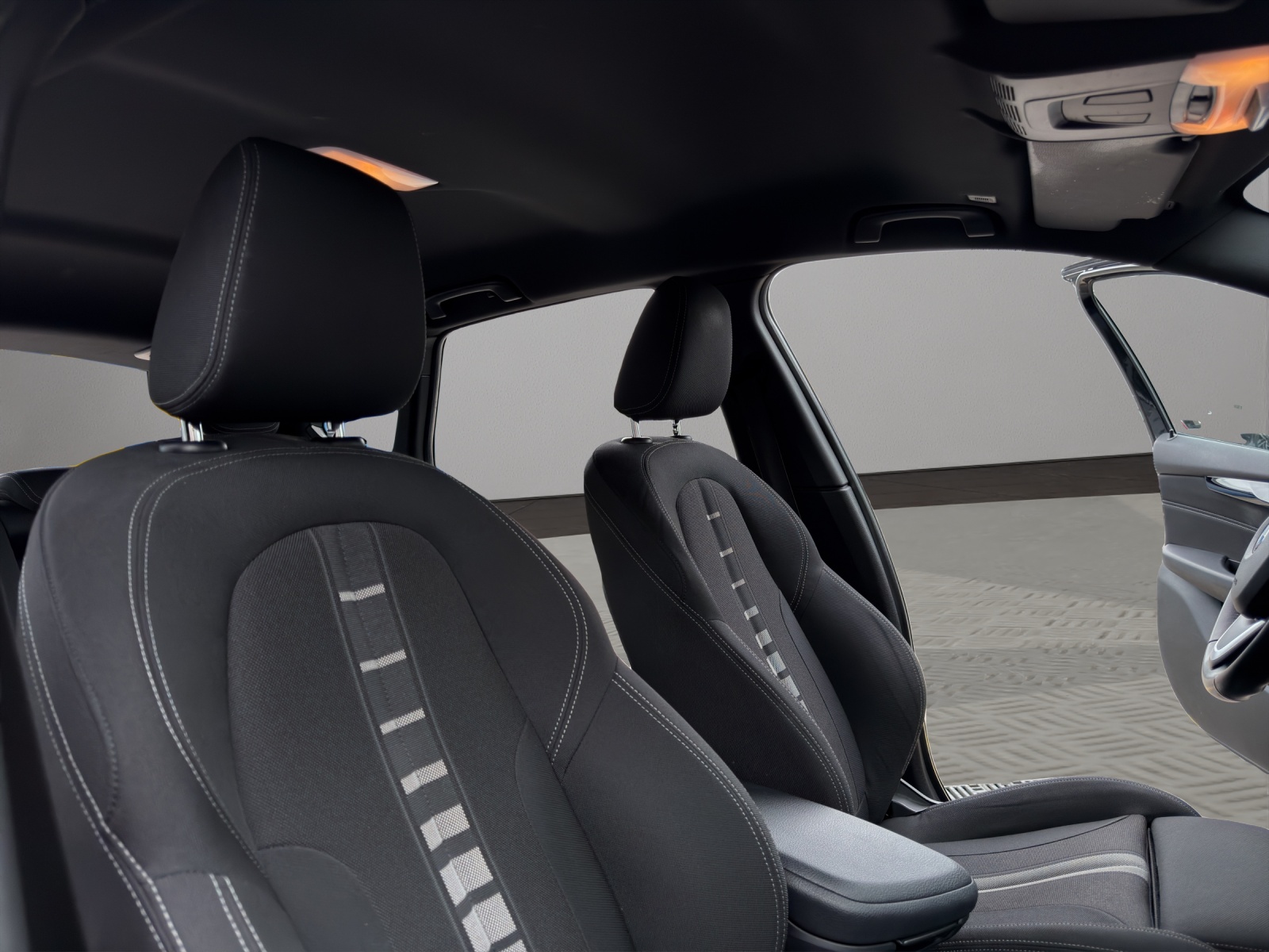 BMW 218d xDrive Active Tourer Steptronic-image-19