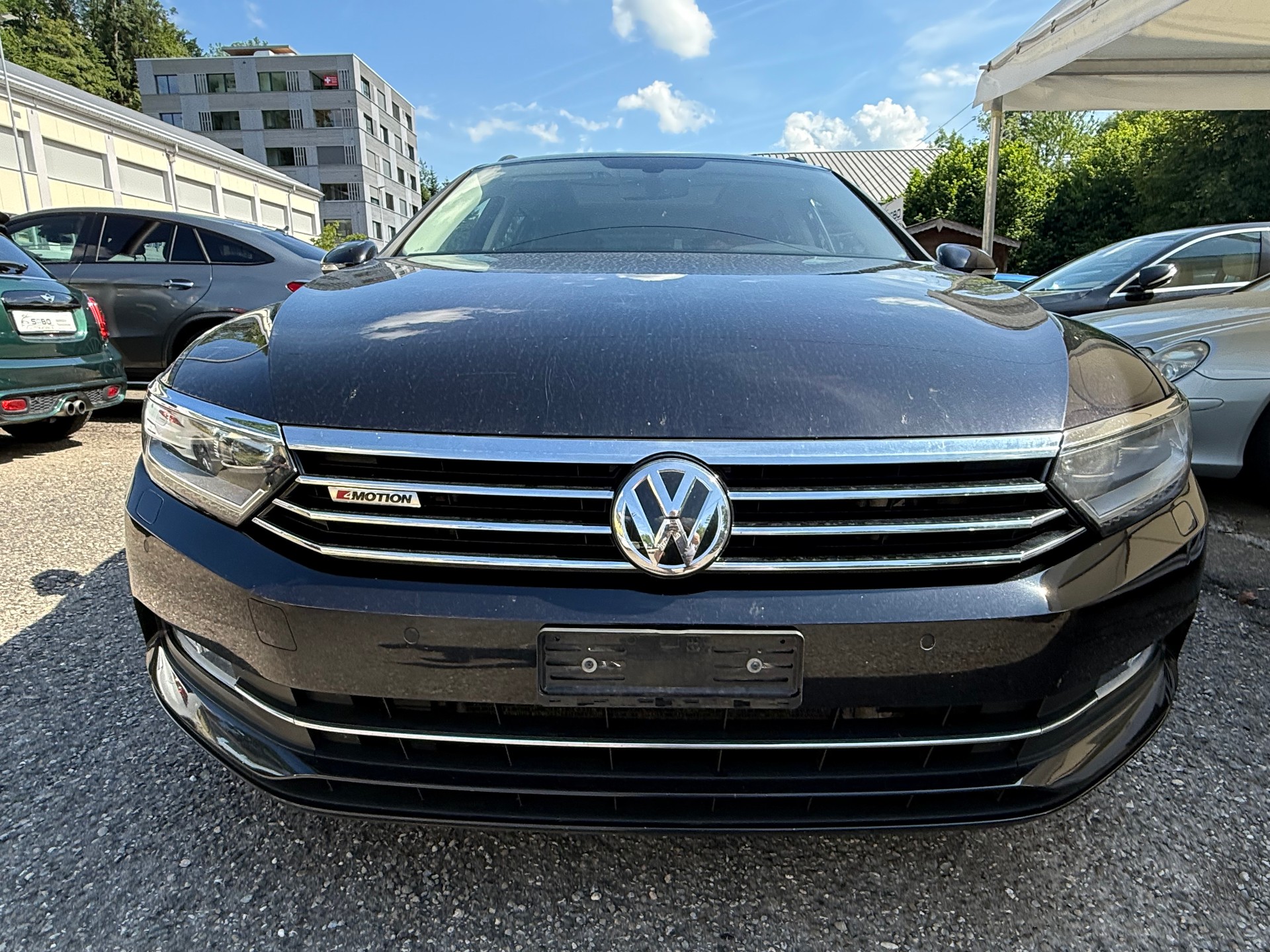 VW Passat Variant 2.0 TDI BMT Highline DSG 4Motion-image-2