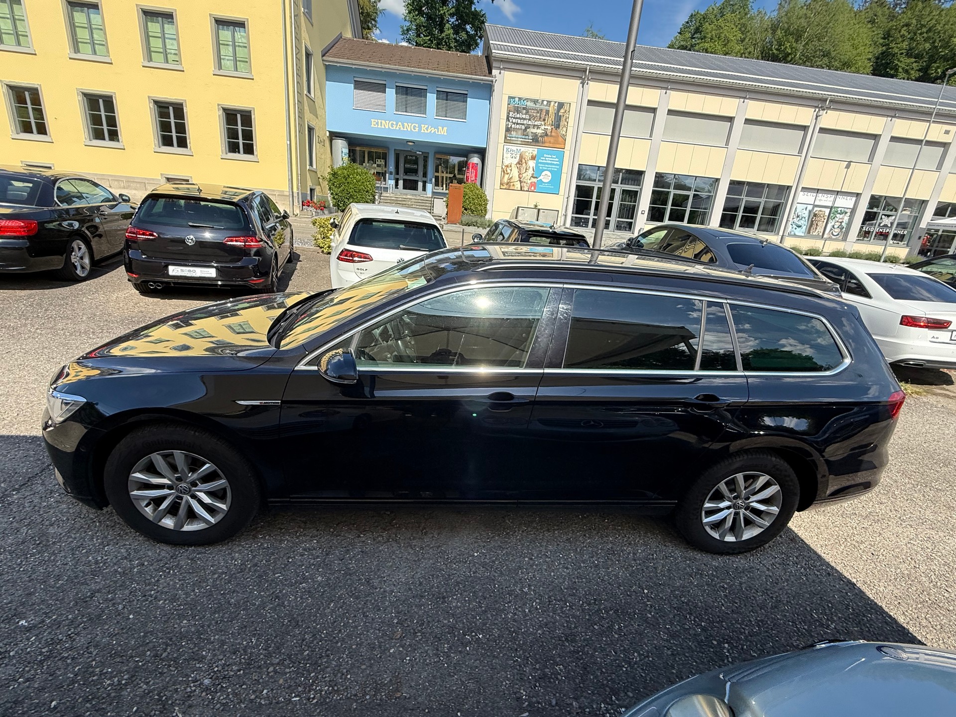 VW Passat Variant 2.0 TDI BMT Highline DSG 4Motion-image-13