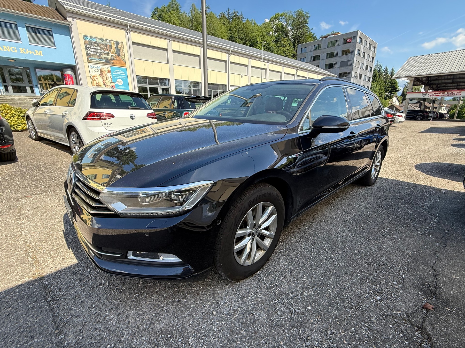 VW Passat Variant 2.0 TDI BMT Highline DSG 4Motion-image-11