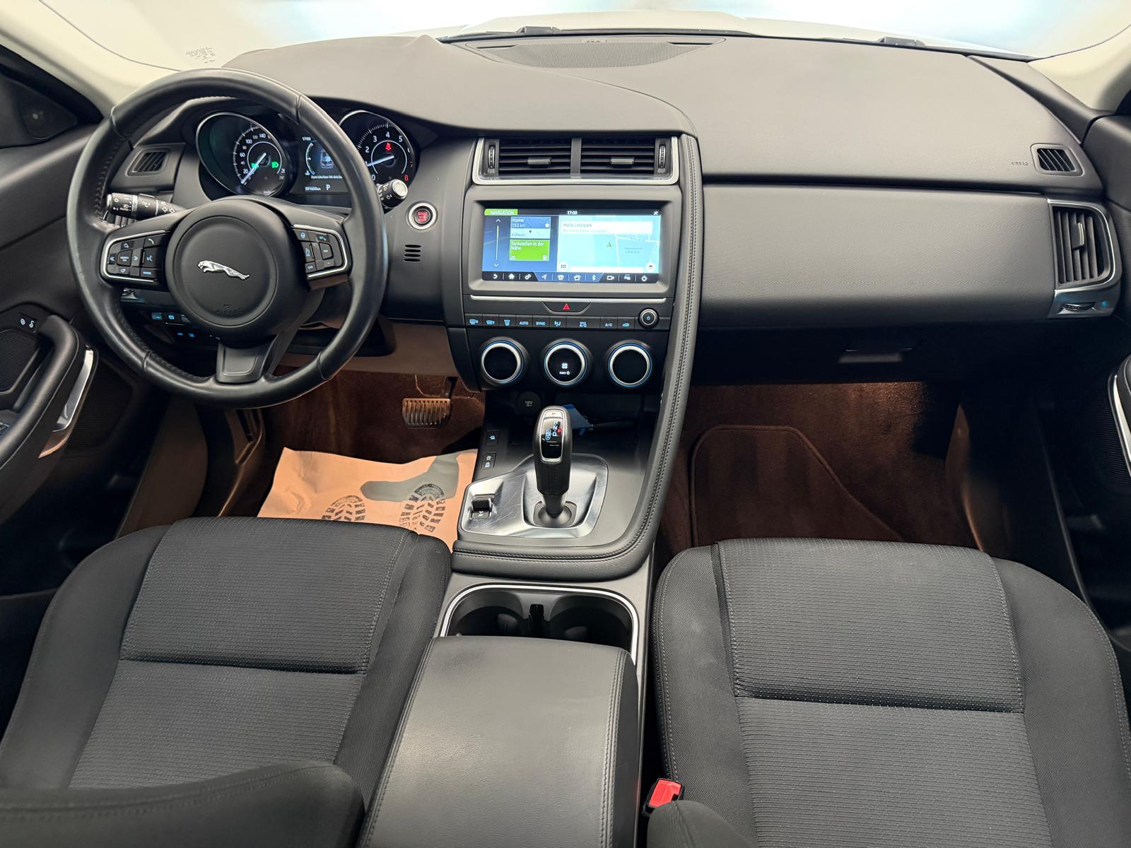 JAGUAR E-Pace 2.0 P200 S AWD Automatik-image-11