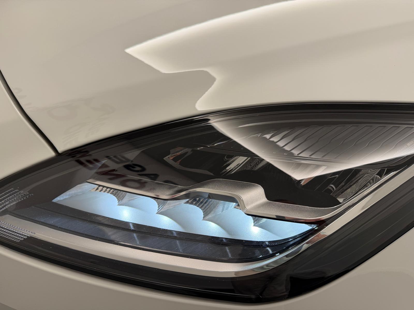 JAGUAR E-Pace 2.0 P200 S AWD Automatik-image-8