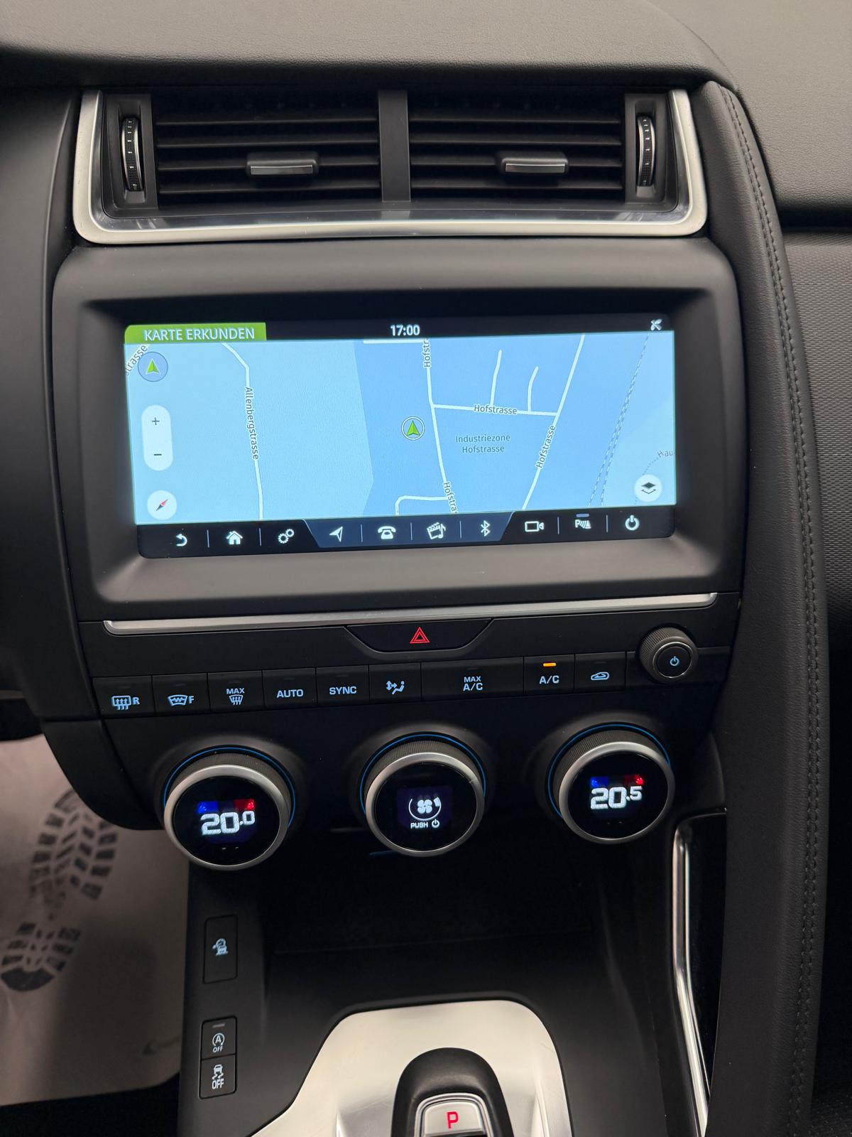 JAGUAR E-Pace 2.0 P200 S AWD Automatik-image-16