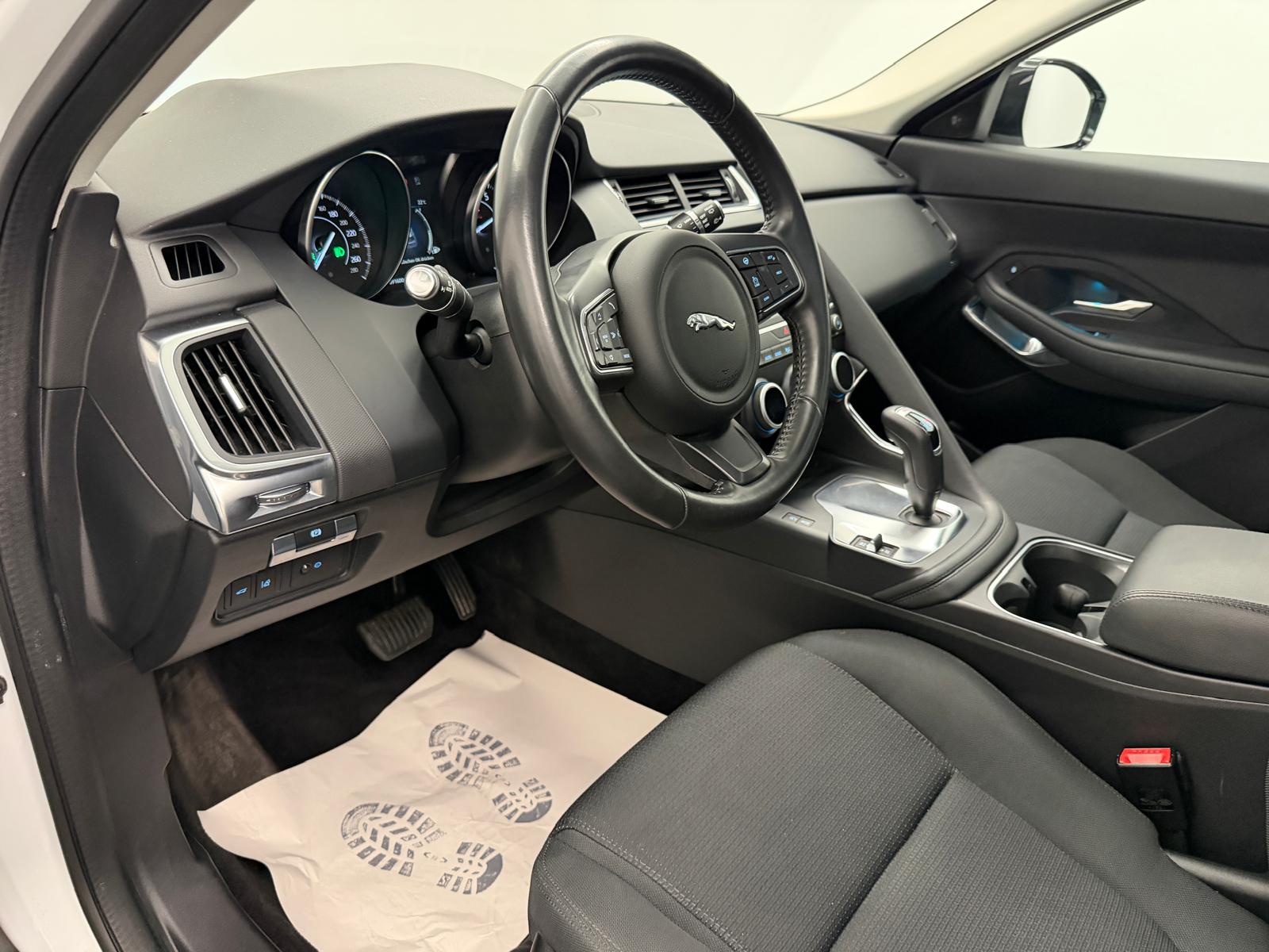 JAGUAR E-Pace 2.0 P200 S AWD Automatik-image-9