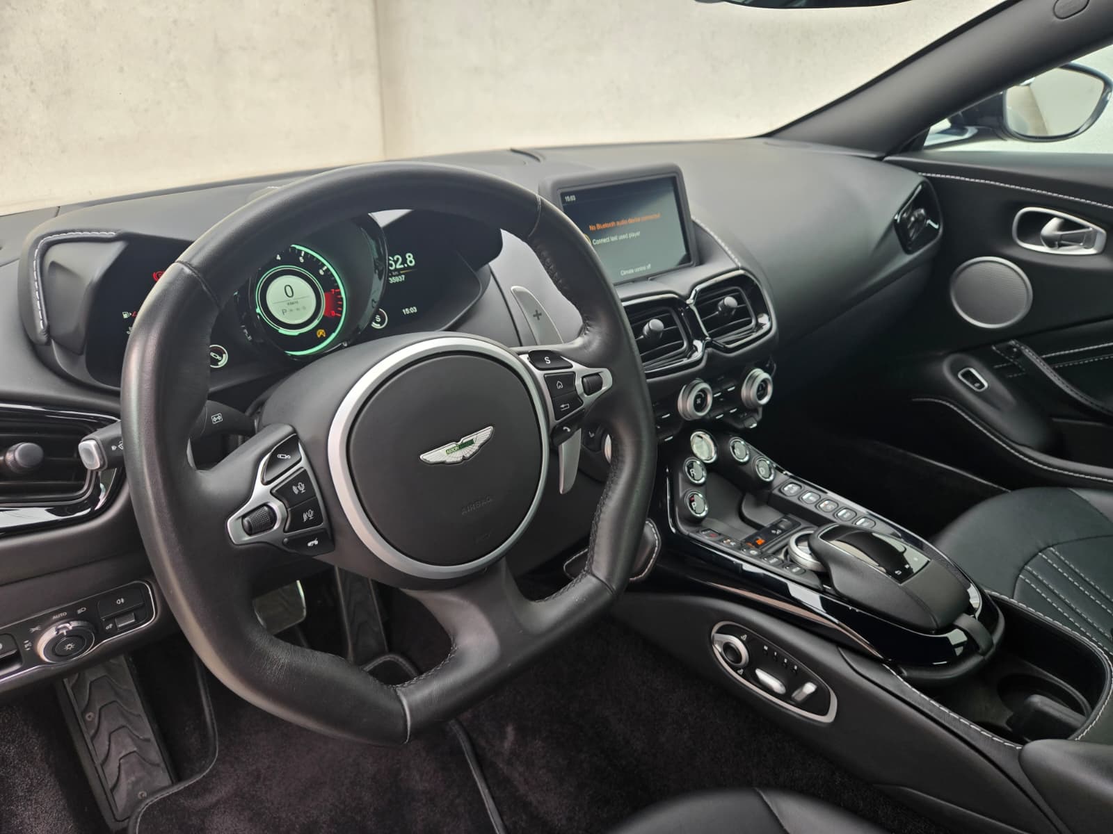 ASTON MARTIN V8 Vantage 4.0 Coupé-image-7