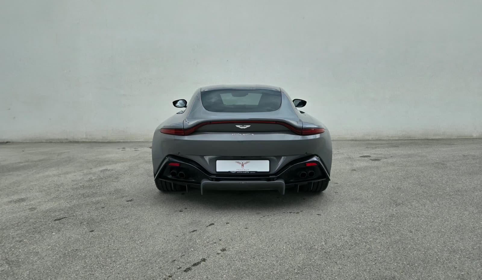 ASTON MARTIN V8 Vantage 4.0 Coupé-image-4
