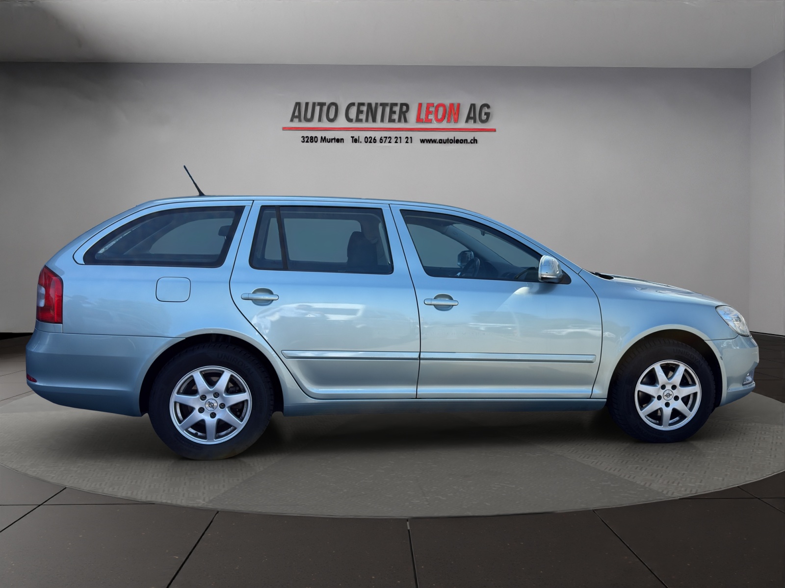 SKODA Octavia Combi 1.4 TSI Ambition-image-6