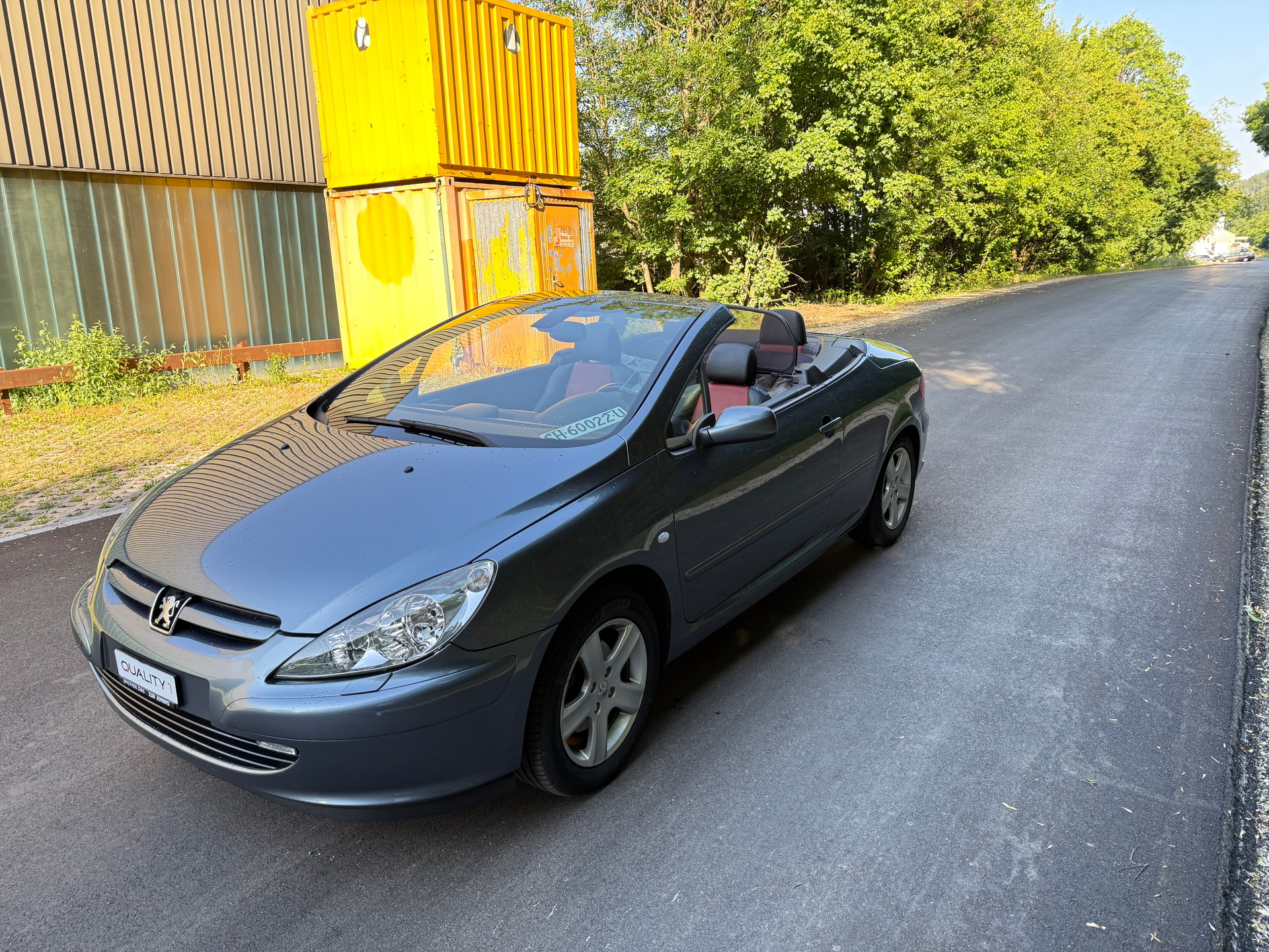 PEUGEOT Cabrio-showroom-element-2