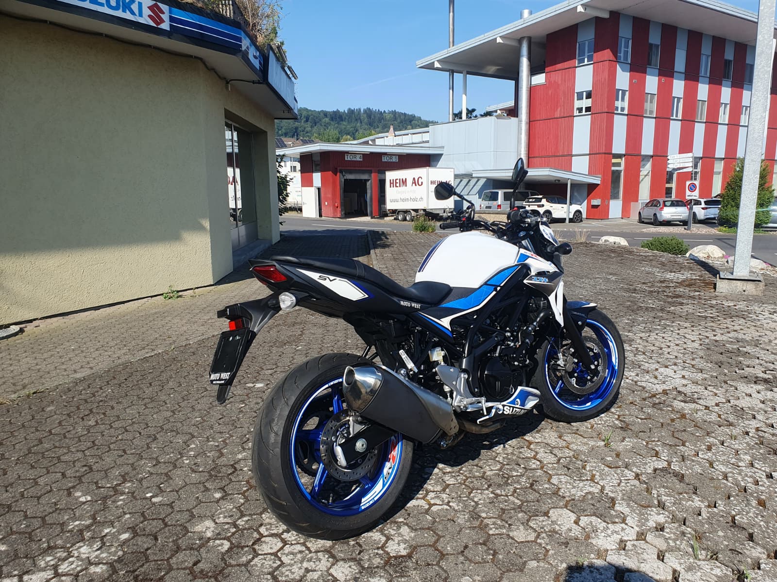 SUZUKI SV 650 Sport Edition ABS (35kW)-image-4